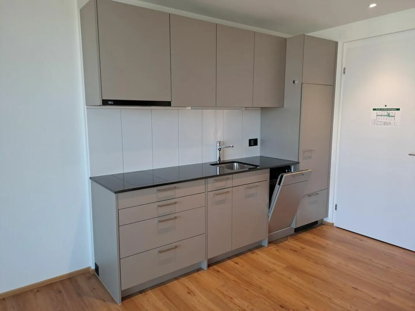 Helles 1.5-Zimmer-Appartement mit Balkon - Foto 5 von 12