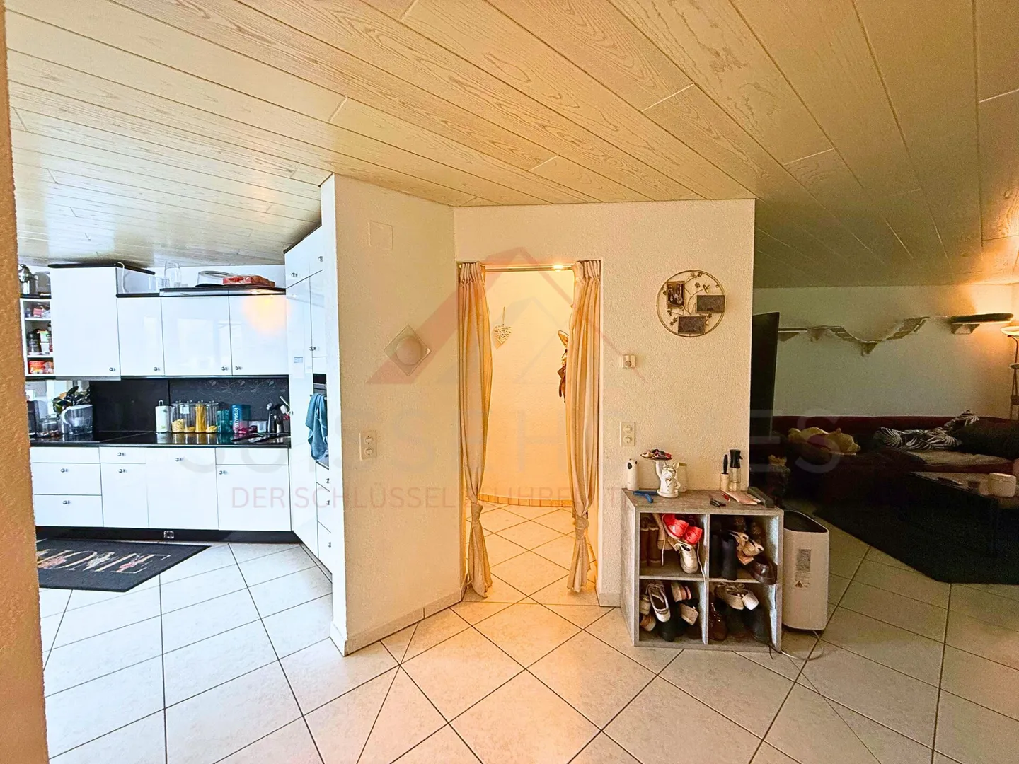 Appartamento attraente di 4,5 stanze al piano terra a Studen BE - con terrazza soleggiata e garage privato - Foto 3 di 20