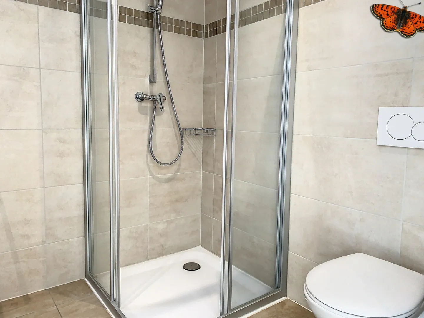 3 ½ ROOMS - Furnished, just steps from the train station! - Photo 8 of 13