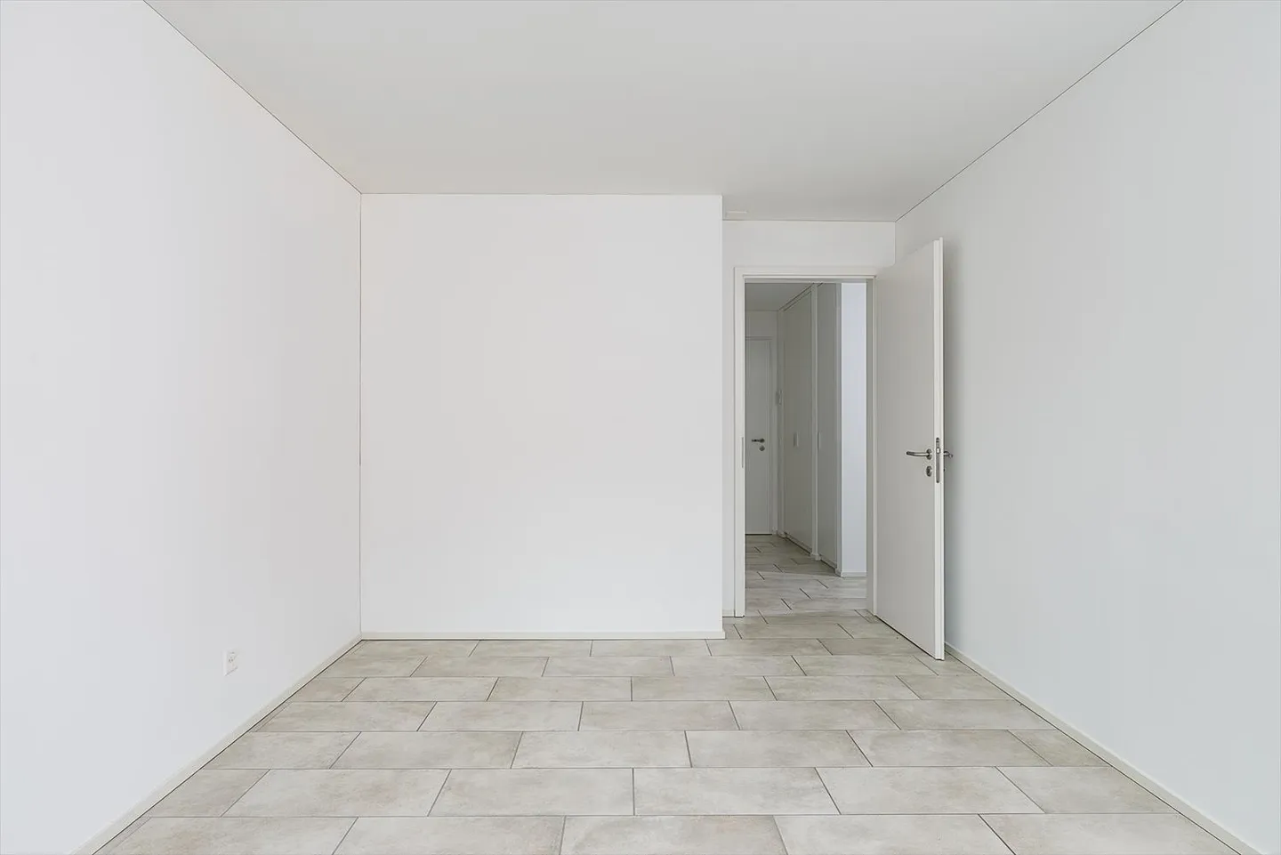 Modern and Practical - Photo 6 of 10
