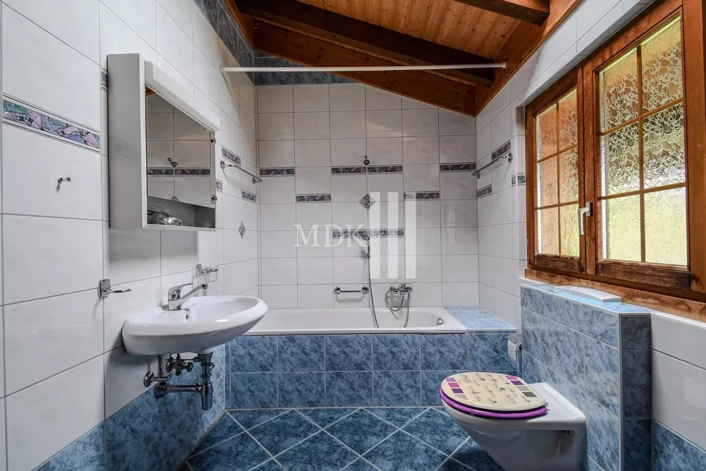 «Authentisches Chalet mit zwei Wohnungen» - Foto 7 von 13