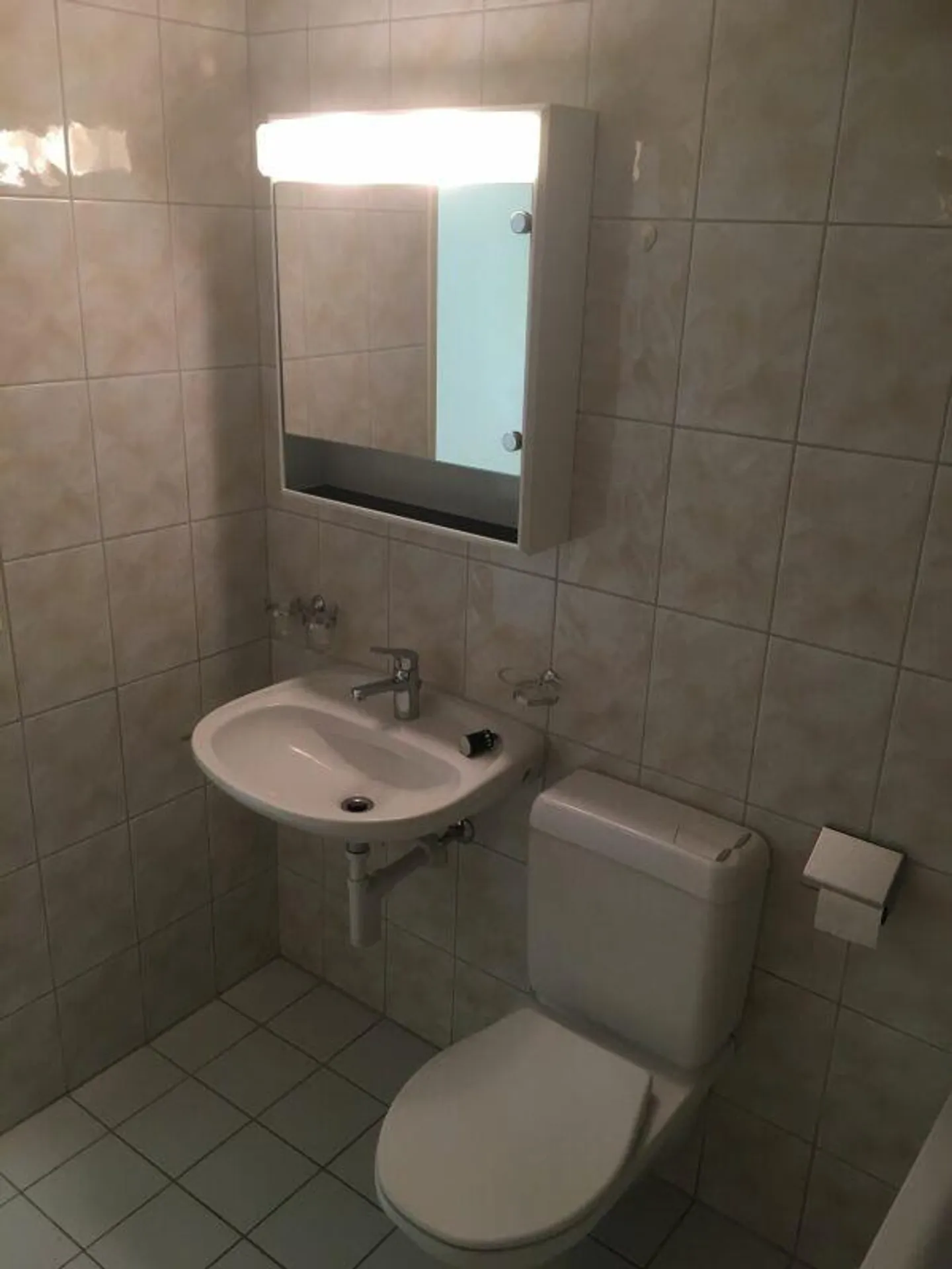 Appartamento accogliente con balcone soleggiato - Foto 6 di 8