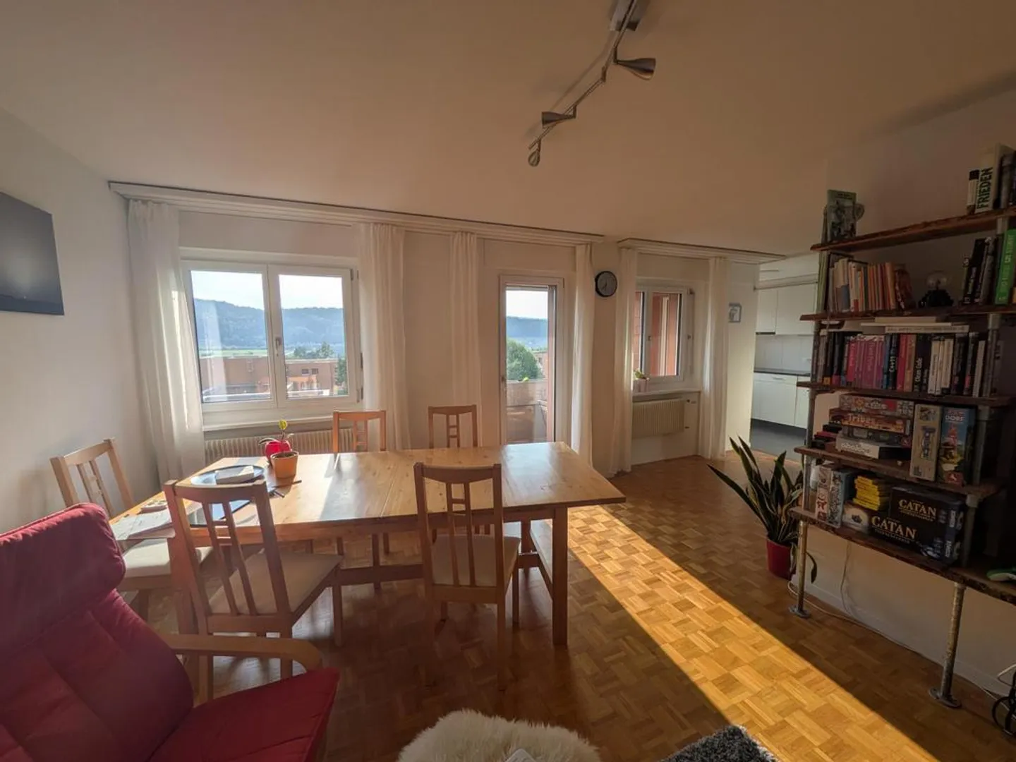 3.5 room apartment in a central location - Photo 6 of 7