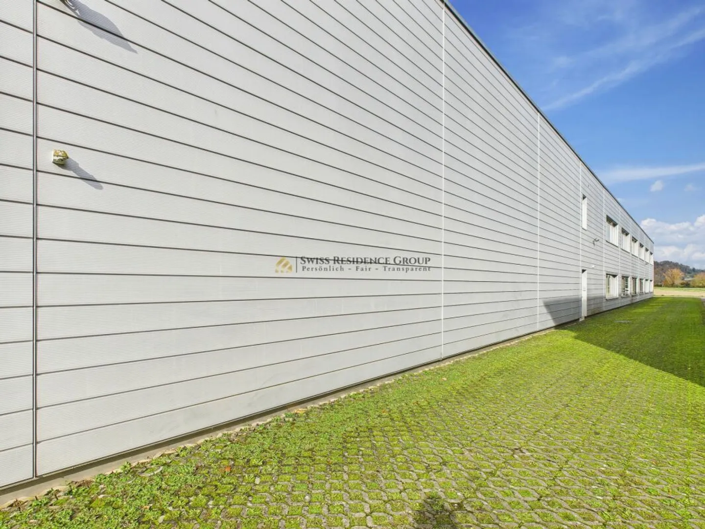 Investir près de la frontière : complexe de bureaux et industriel dans un emplacement stratégique de premier choix ! - Photo 11 sur 44