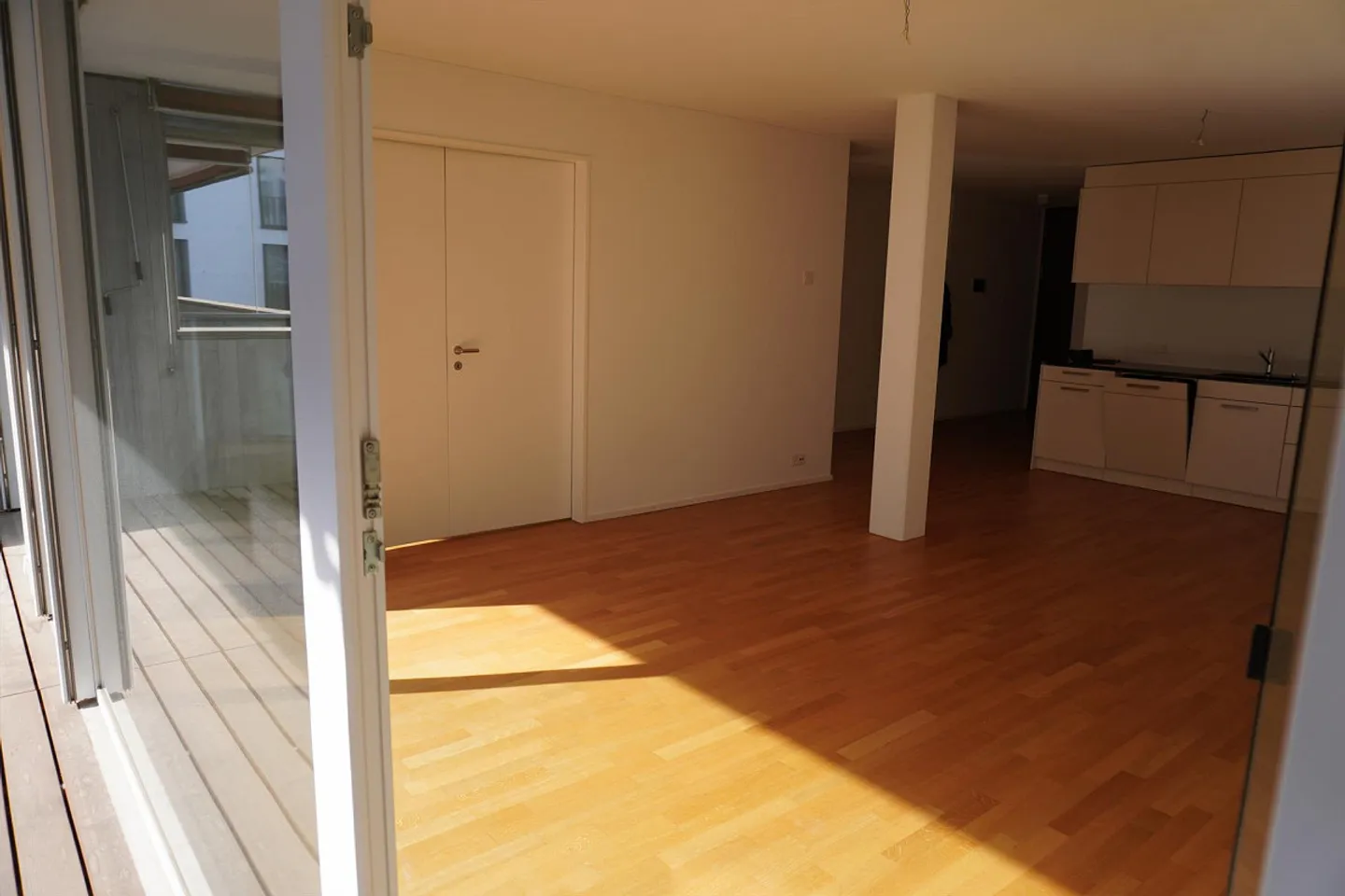 Stilvoll wohnen in Zürich-Greencity – 3.5-Zimmer-Wohnung mit Balkon - Foto 1 von 12