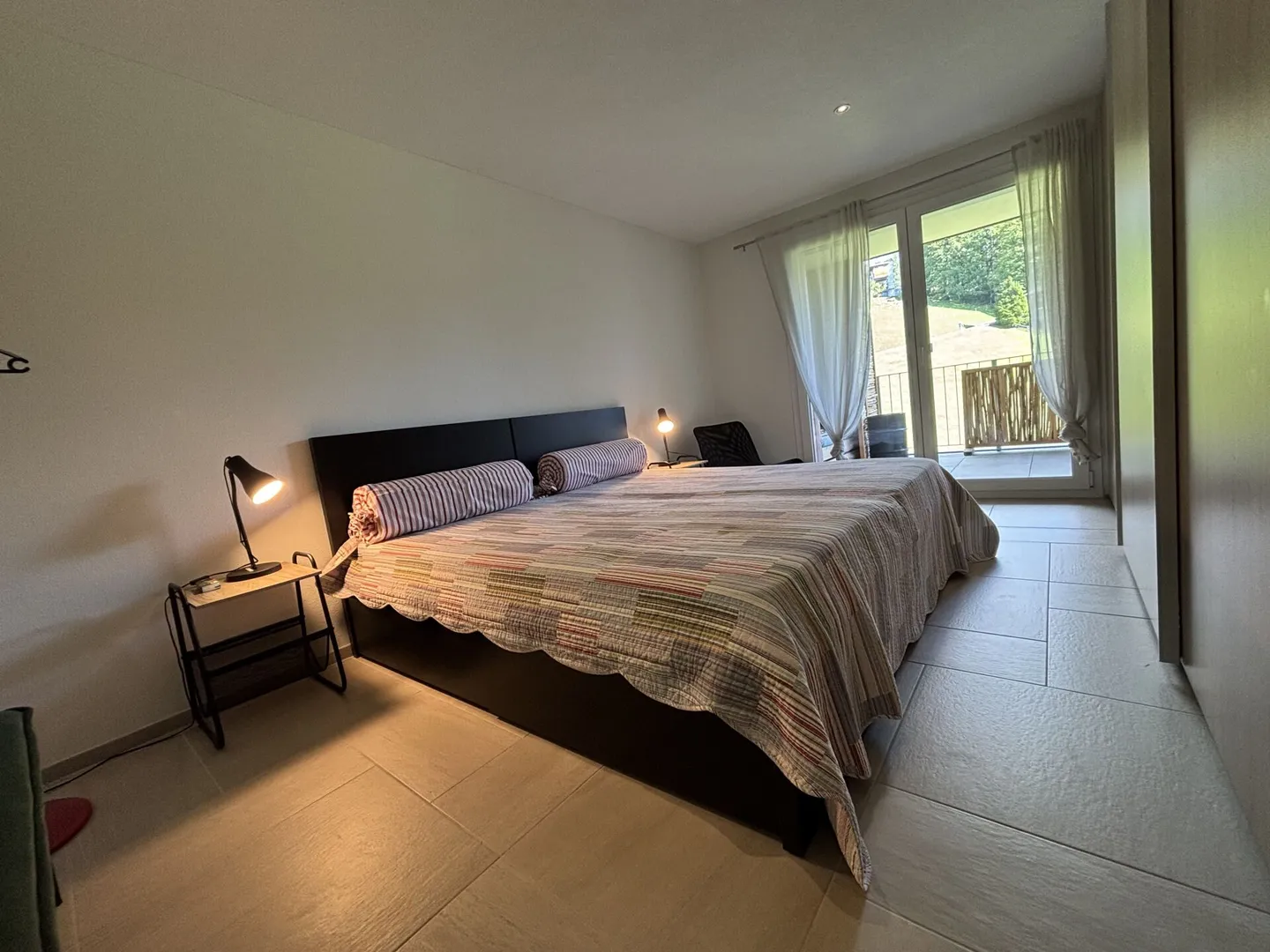 Attractive 4.5 Room Rental Apartment in Braunwald - Photo 3 of 12
