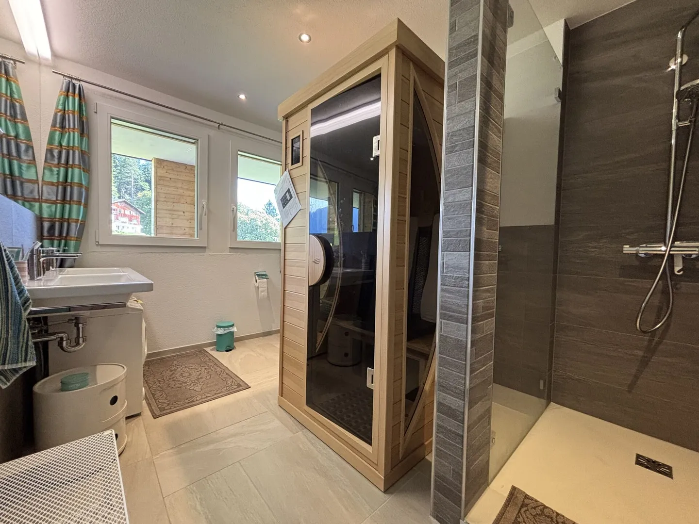 Attractive 4.5 Room Rental Apartment in Braunwald - Photo 6 of 12