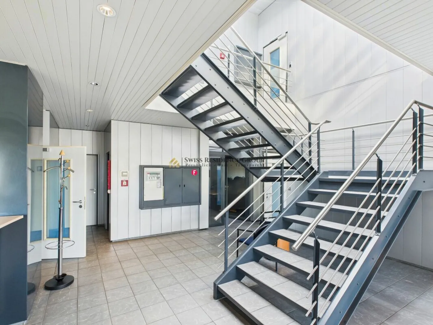 Investir près de la frontière : complexe de bureaux et industriel dans un emplacement stratégique de premier choix ! - Photo 17 sur 44