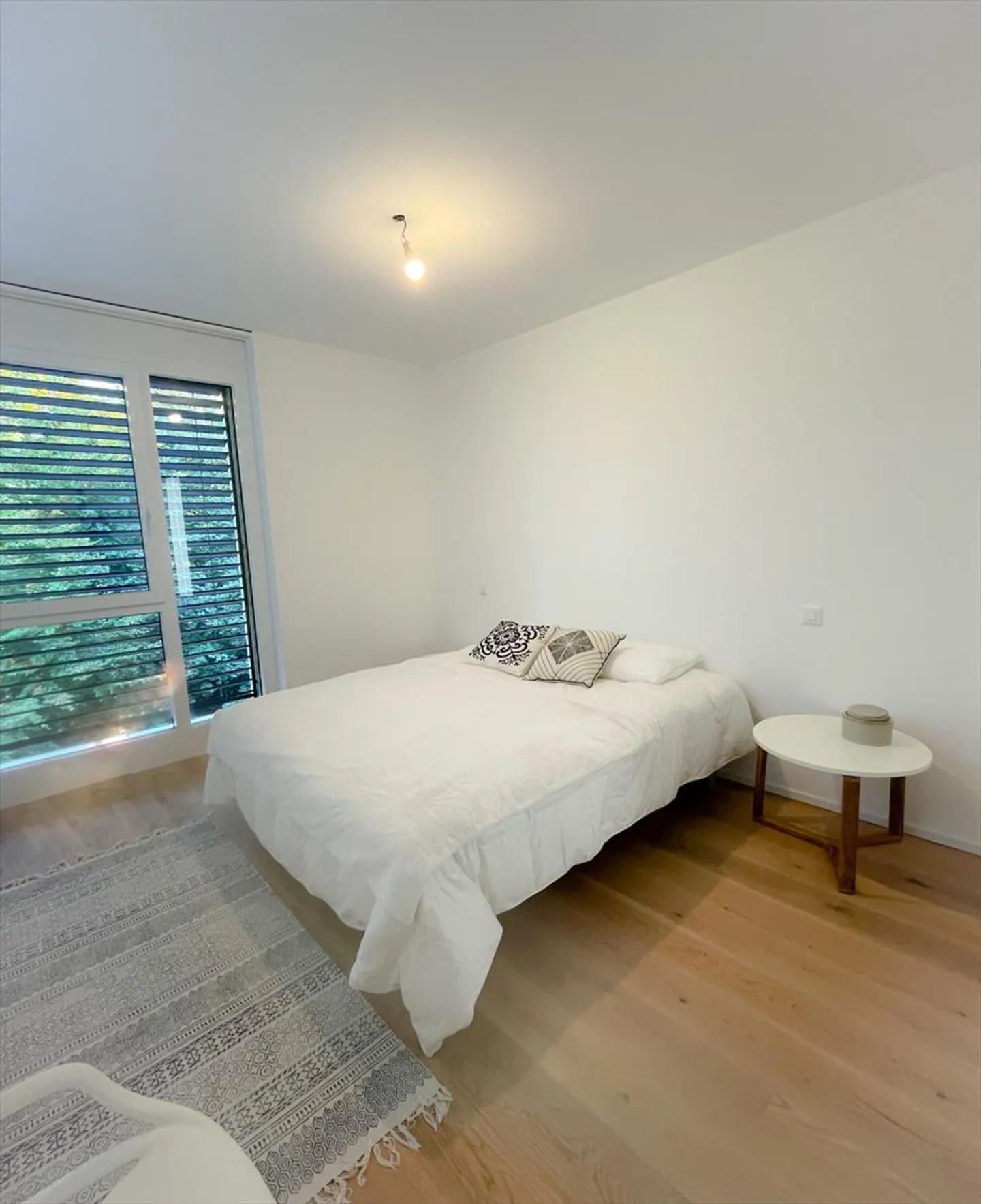 GERÄUMIGES 3.5-ZIMMER-WOHNUNG MIT ATEMBERAUBENDER AUSSICHT! - Foto 4 von 5