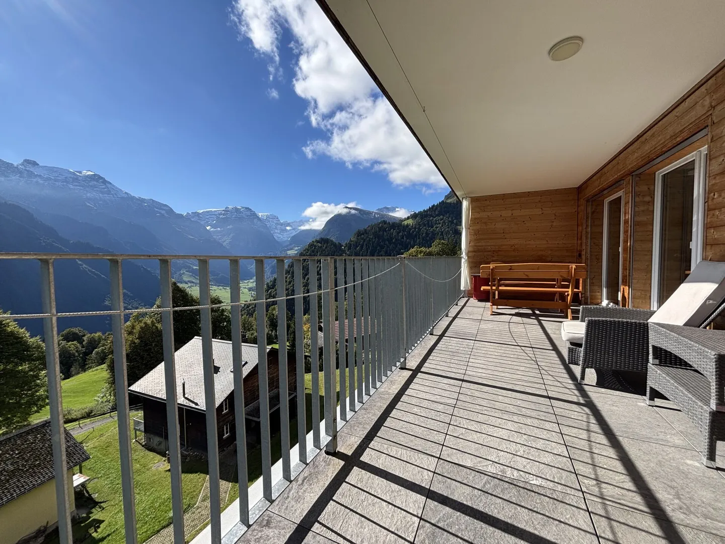Attractive 4.5 Room Rental Apartment in Braunwald - Photo 11 of 12