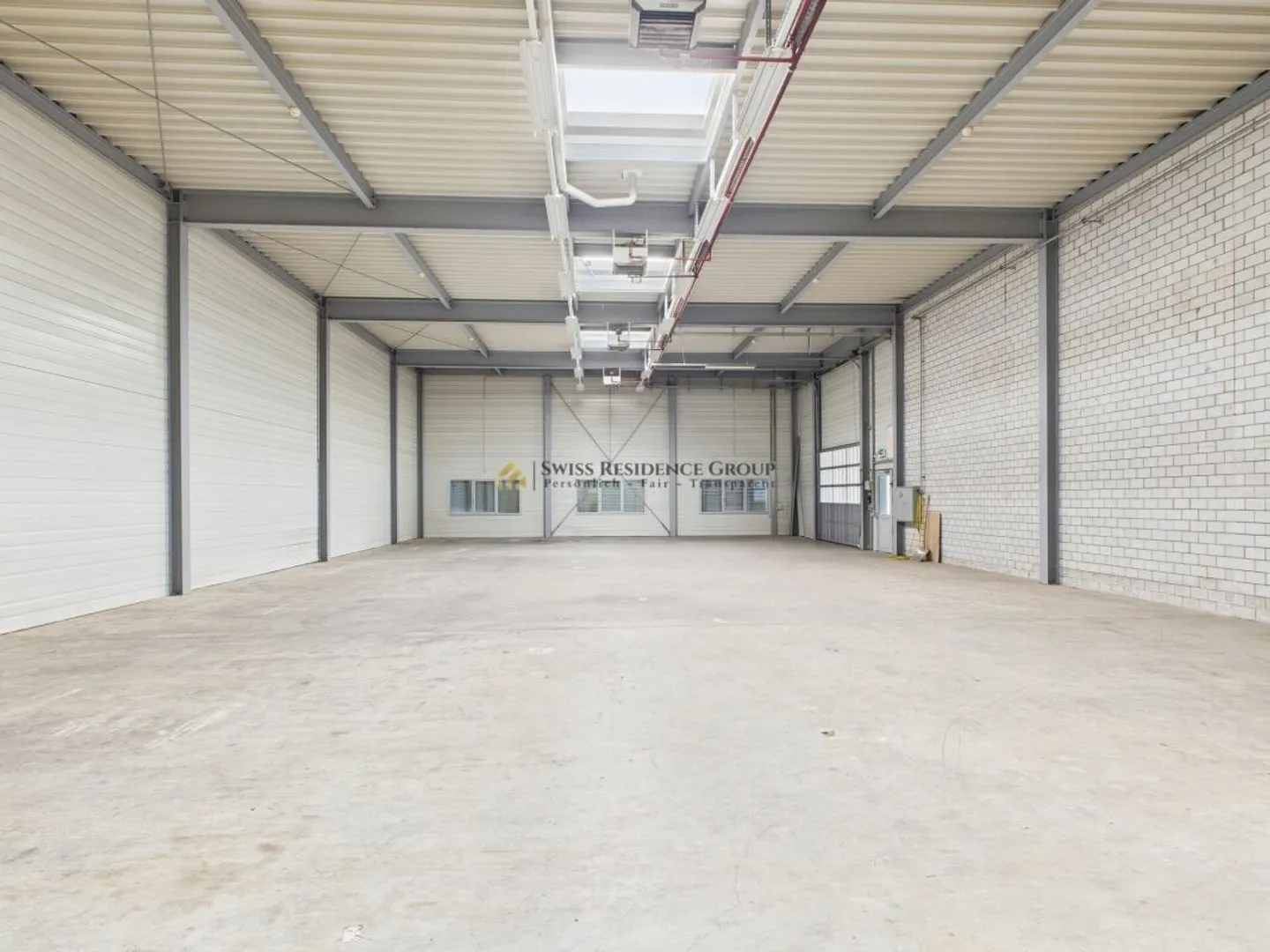Investir près de la frontière : complexe de bureaux et industriel dans un emplacement stratégique de premier choix ! - Photo 24 sur 44