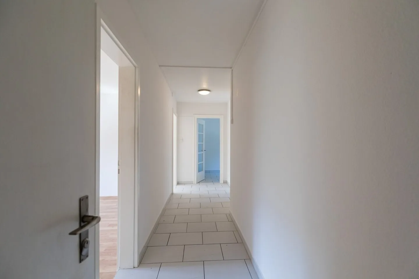 3-room apartment with a view of greenery - Photo 2 of 8