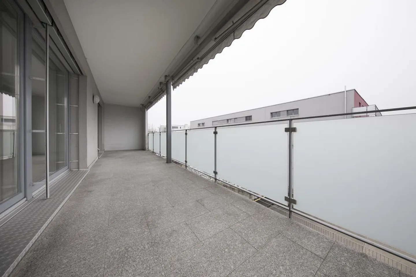 Moderne Wohnung mit guter Anbindung - Foto 3 von 12