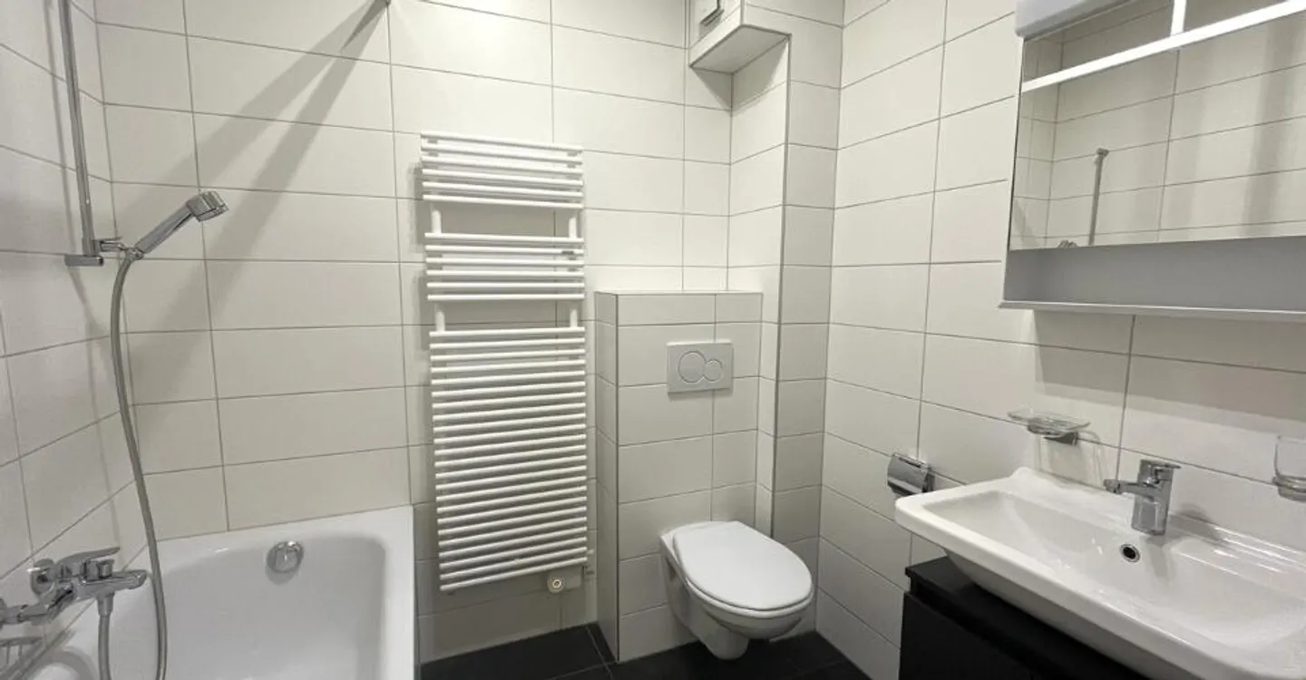 Large 4-room apartment with balcony and garden in Yverdon-les-Bains - Photo 6 of 7