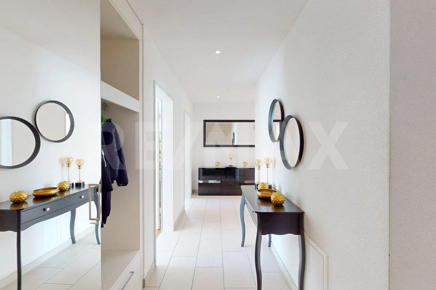 Elevated 4.5-Room Garden Apartment in Minergie Multi-Family House - Photo 2 of 13