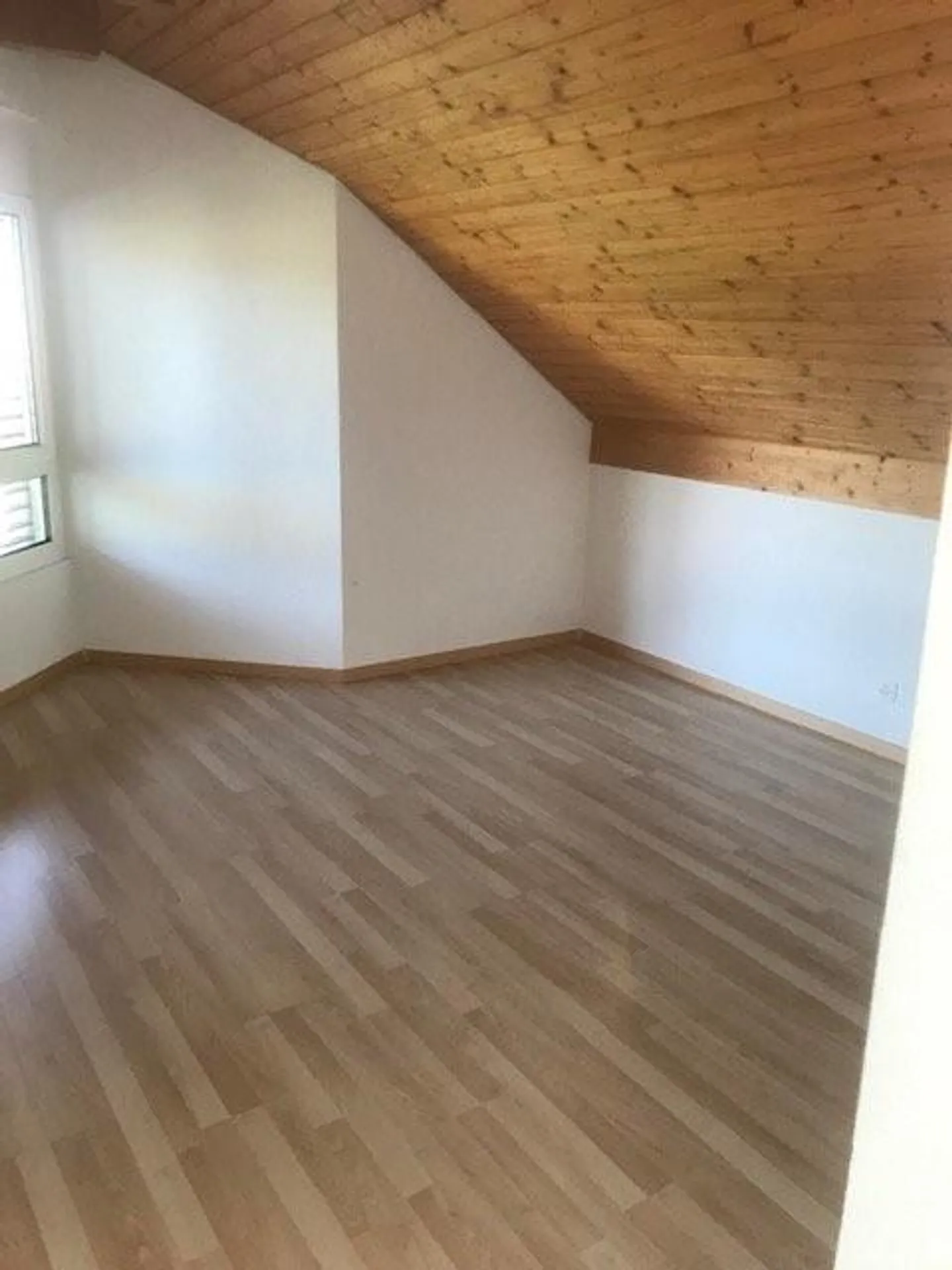 Apartment for rent - Photo 9 of 13