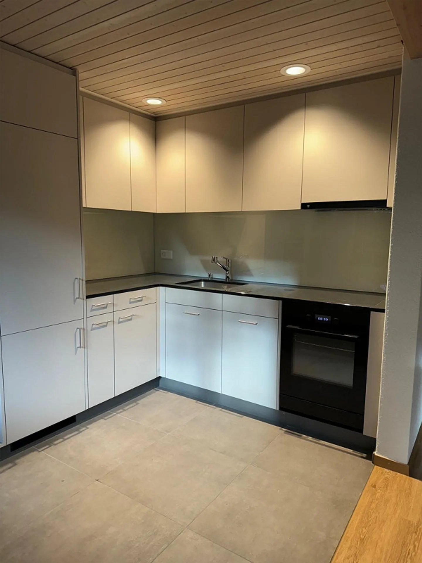 Renovated Garden Apartment - Photo 3 of 4