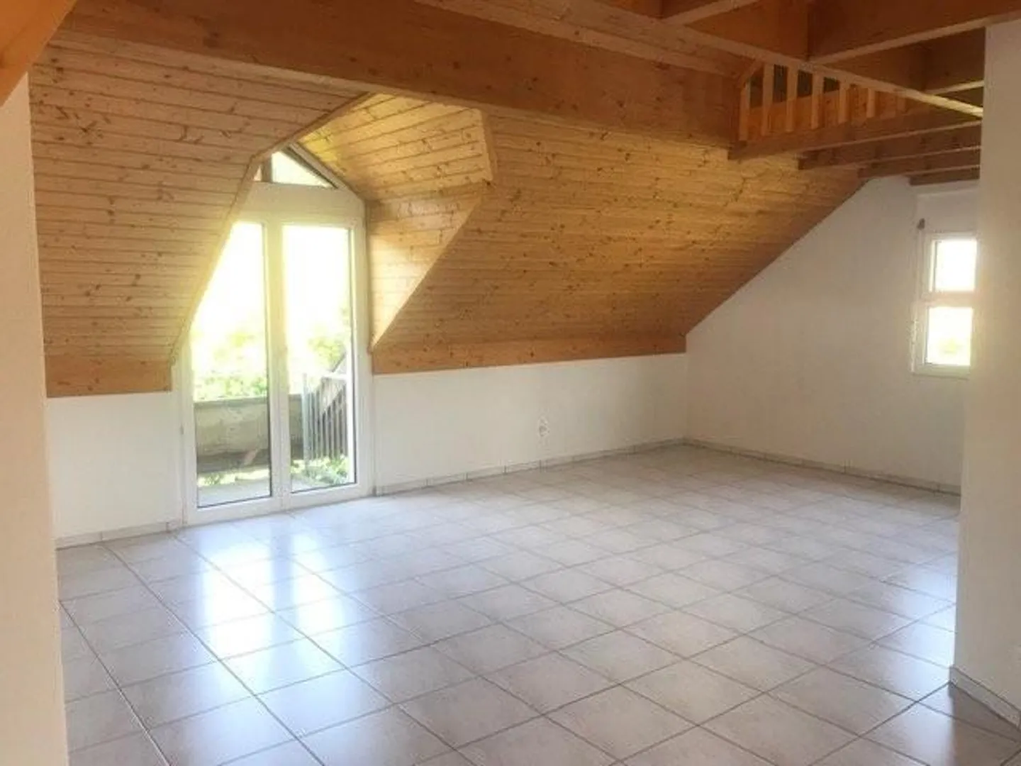 Apartment for rent - Photo 8 of 13