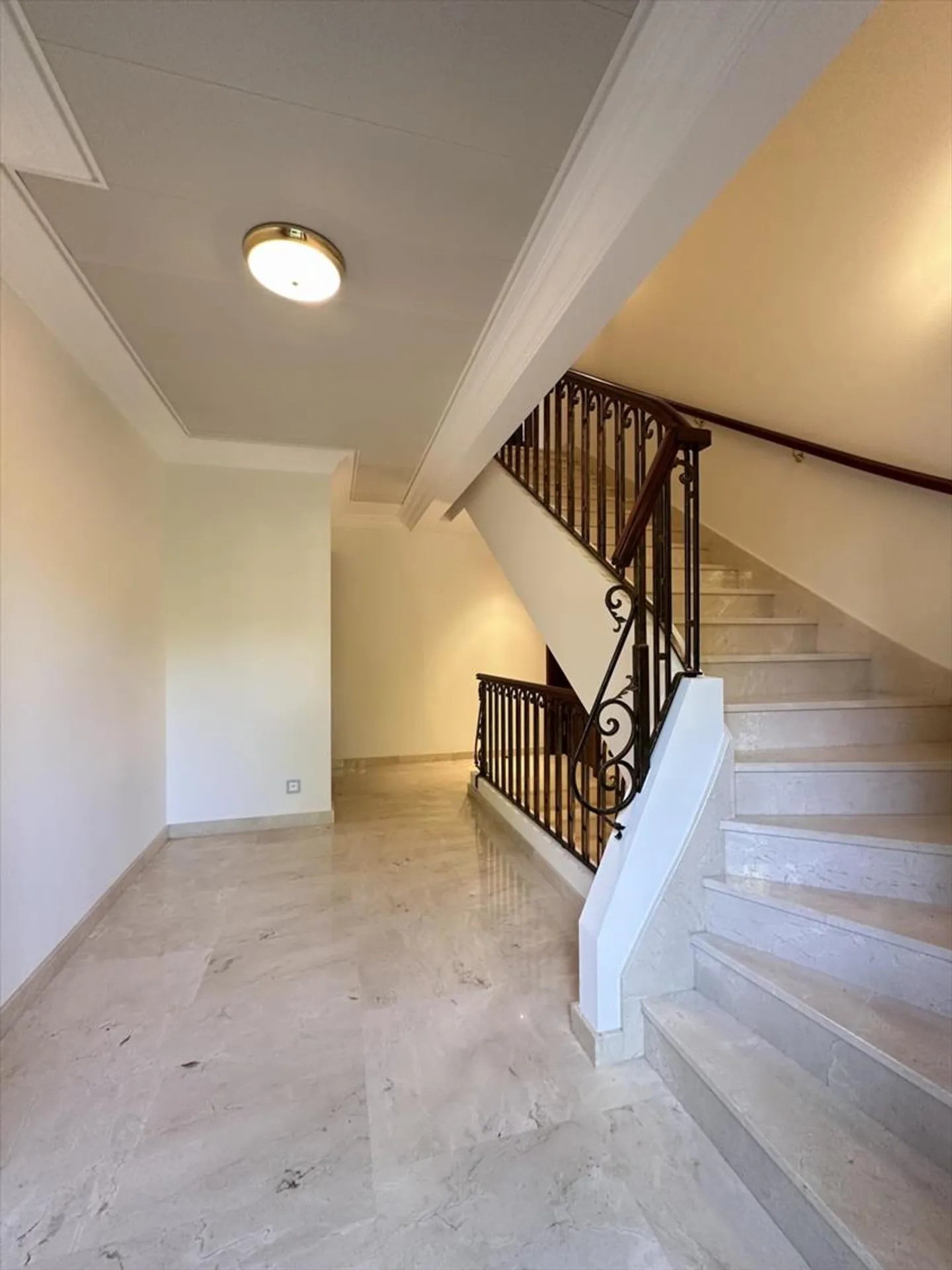 Appartamento 5 locali - Foto 3 di 13