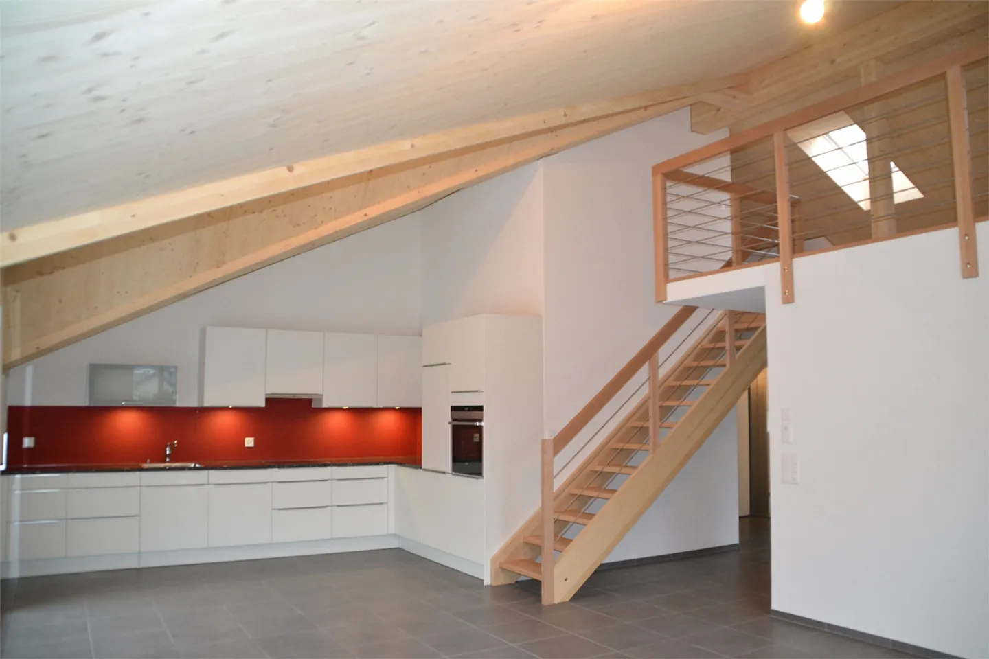 Ampio appartamento di 3,5 stanze con galleria - Foto 1 di 12