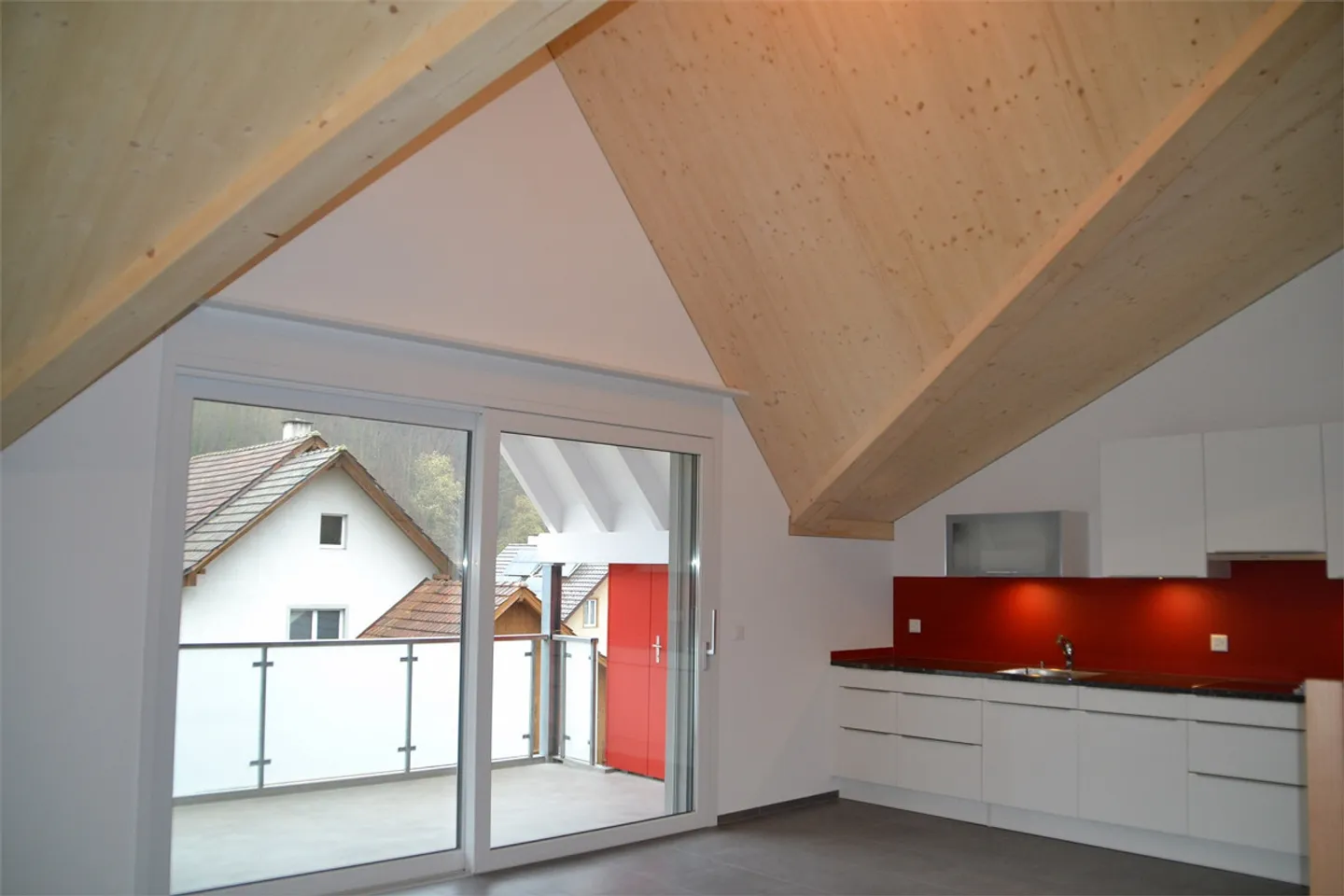 Ampio appartamento di 3,5 stanze con galleria - Foto 5 di 12
