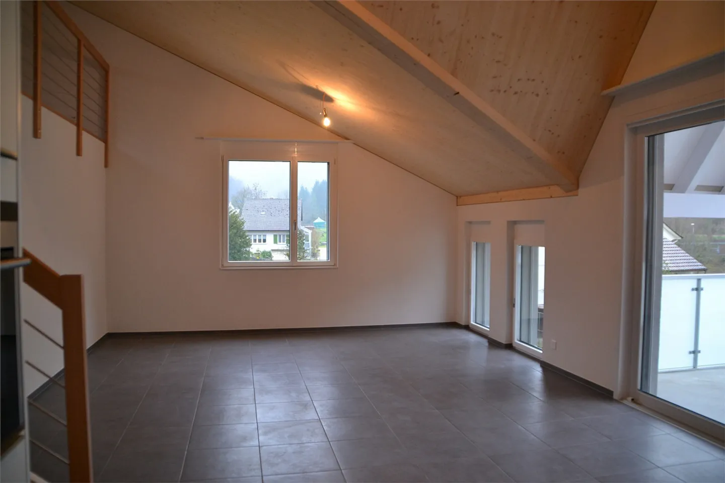 Ampio appartamento di 3,5 stanze con galleria - Foto 6 di 12