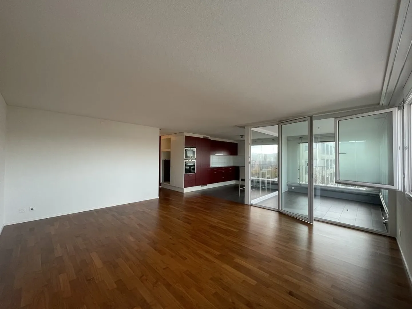 Freibourg - Appartement spacieux de 3,5 pièces au 4ème étage - Photo 3 sur 10