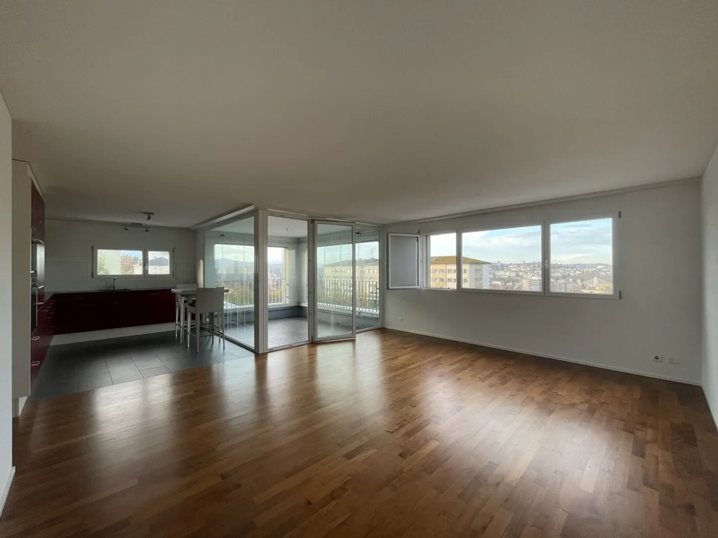 Freibourg - Appartement spacieux de 3,5 pièces au 4ème étage - Photo 4 sur 10