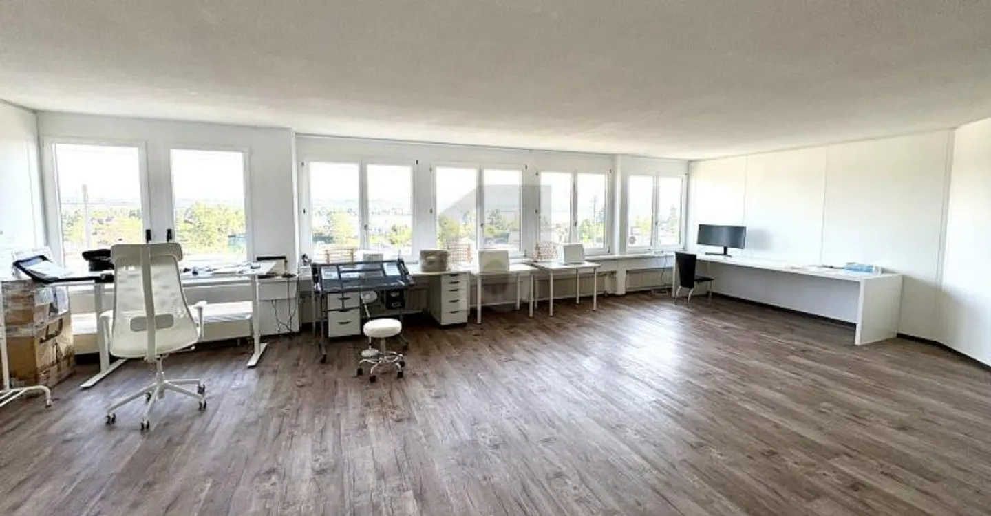 Repräsentatives Büro mit Seesicht - Foto 2 von 6