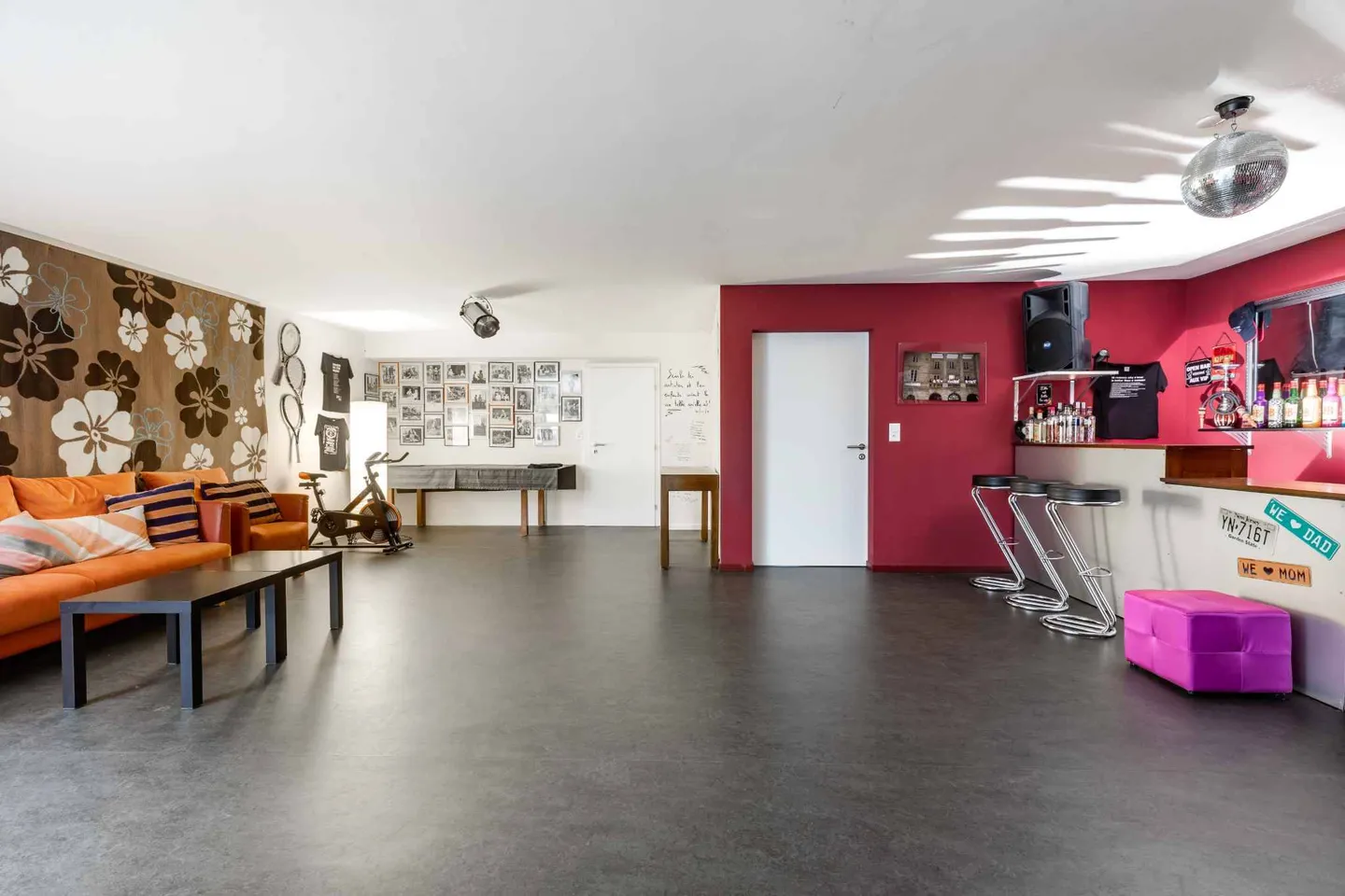 Magnificent contemporary villa with views of Lake Neuchâtel and the Alps - Photo 11 of 13