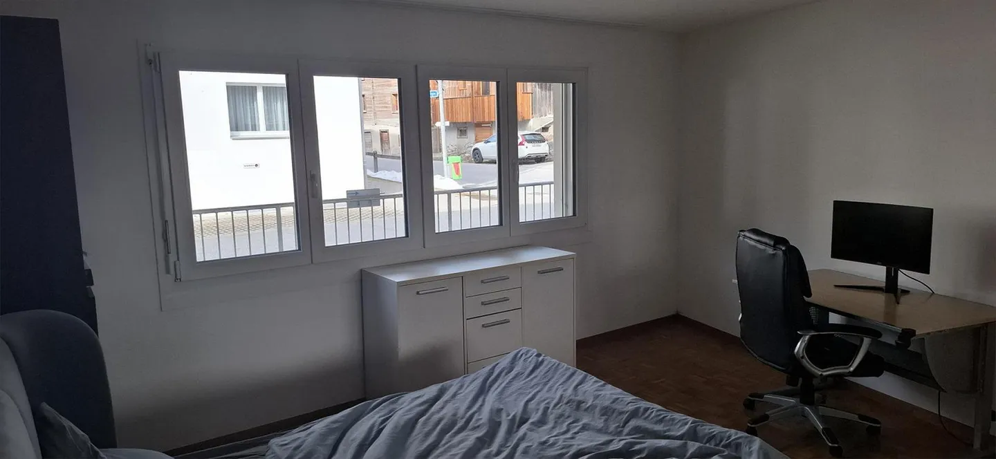 2.5 Room Apartment - Photo 3 of 5