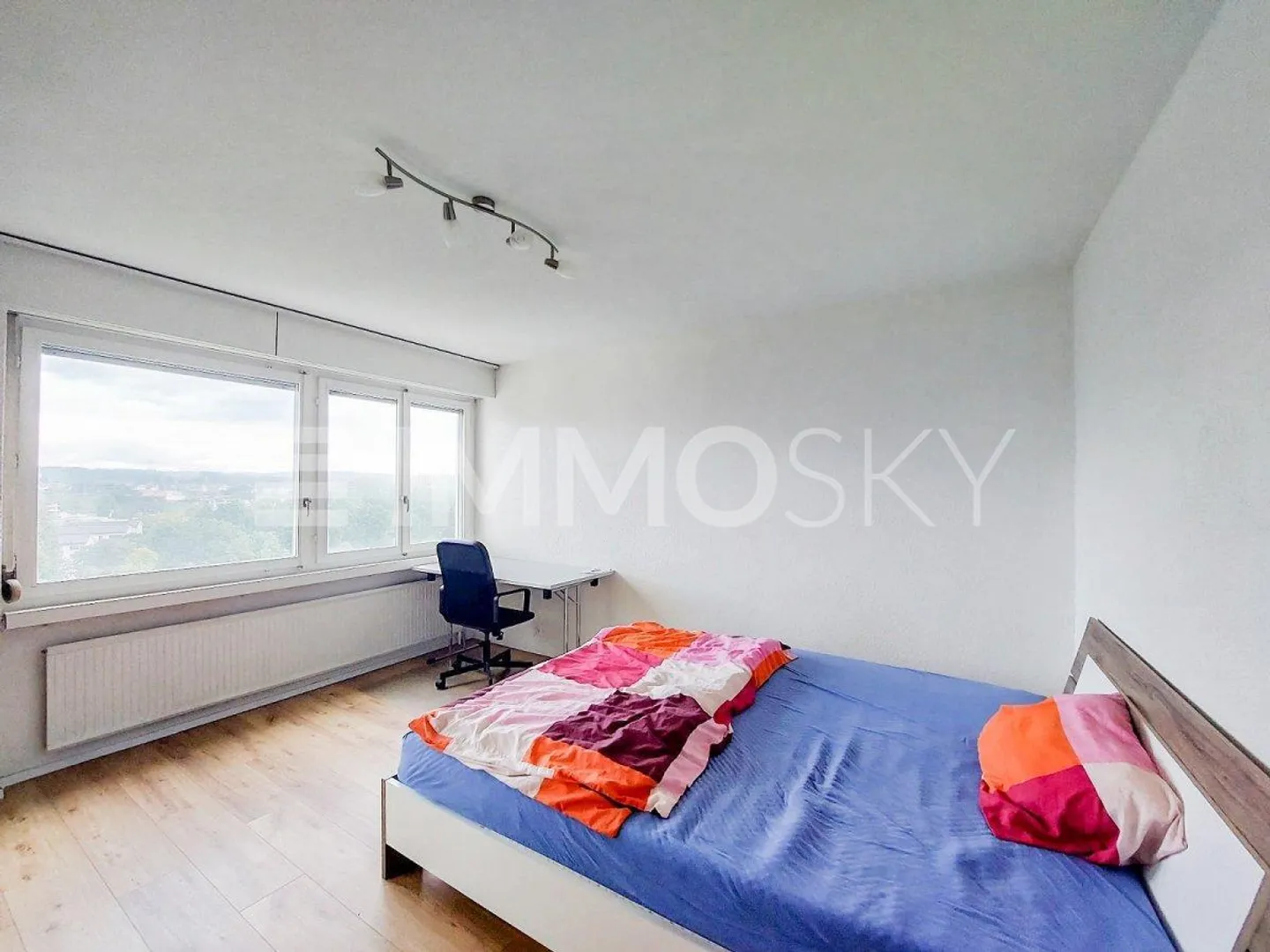 Gemütliche Wohnung mit spektakulärem Ausblick - Foto 5 von 5