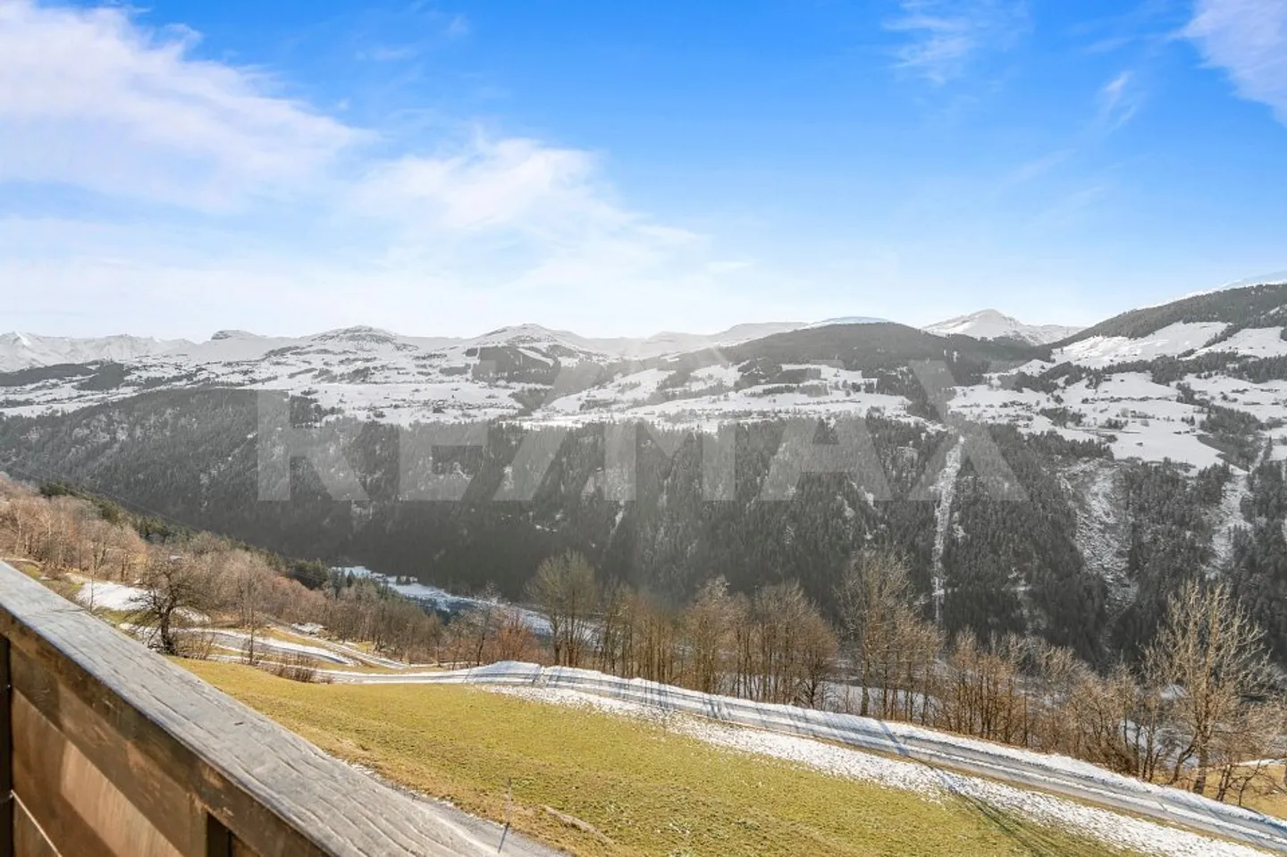 Charmante 2 ½ Zimmerwohnung mit bezaubernder Aussicht - Foto 5 von 13