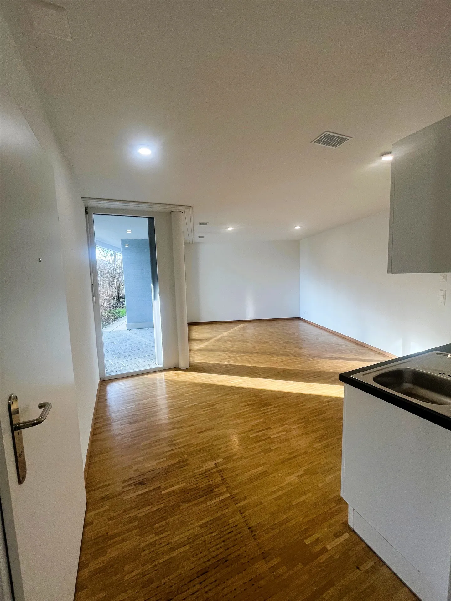 Modernes Büro/Studio in Natur - Foto 5 von 5