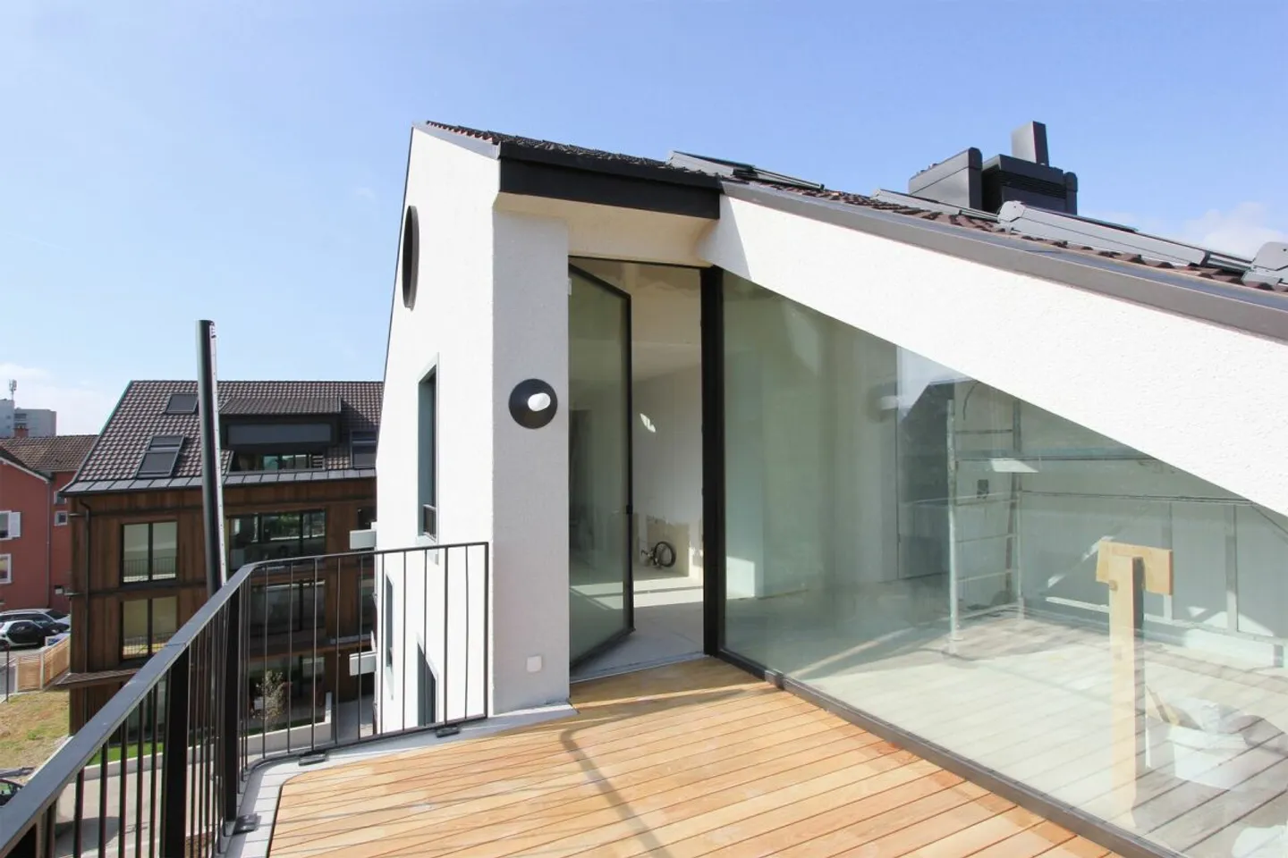 Appartements penthouse élégants de 3,5 pièces avec galerie à Augst BL - Photo 1 sur 11