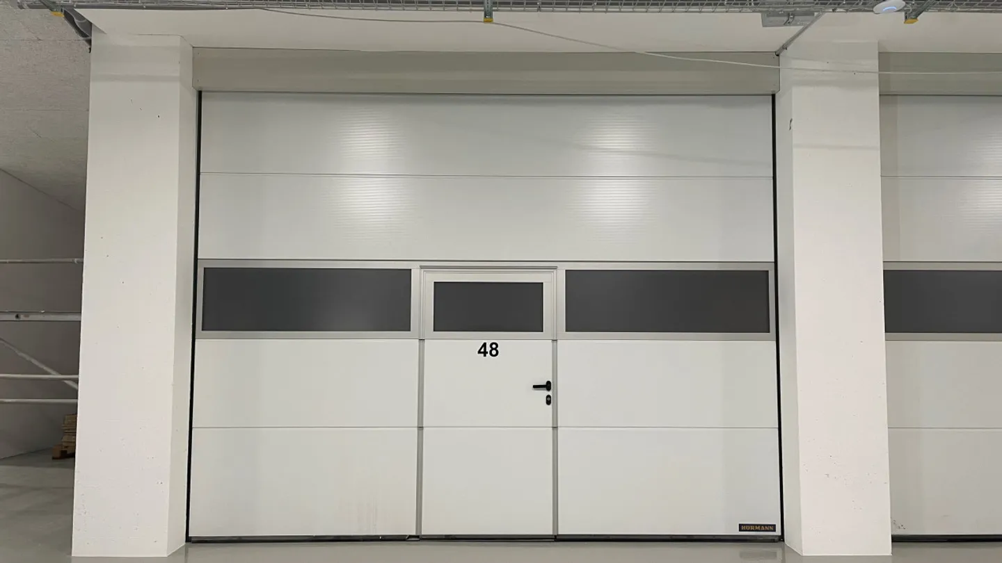 Box 30m2 in affitto - 625.- al mese - Foto 1 di 5
