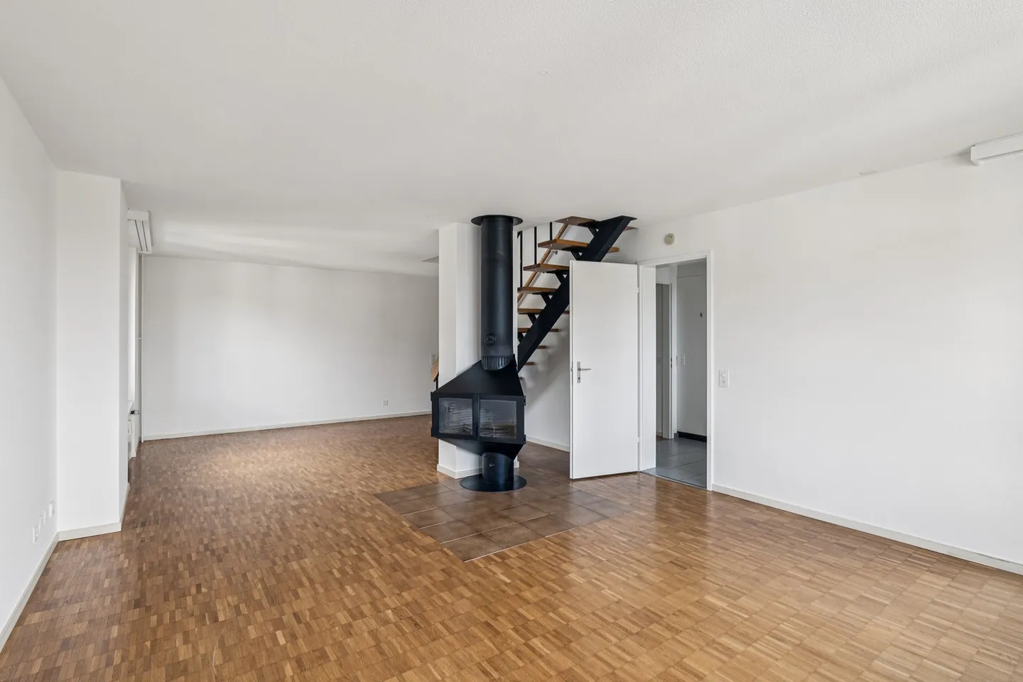 Superbe appartement en duplex spacieux dans un endroit calme ! - Photo 1 sur 8