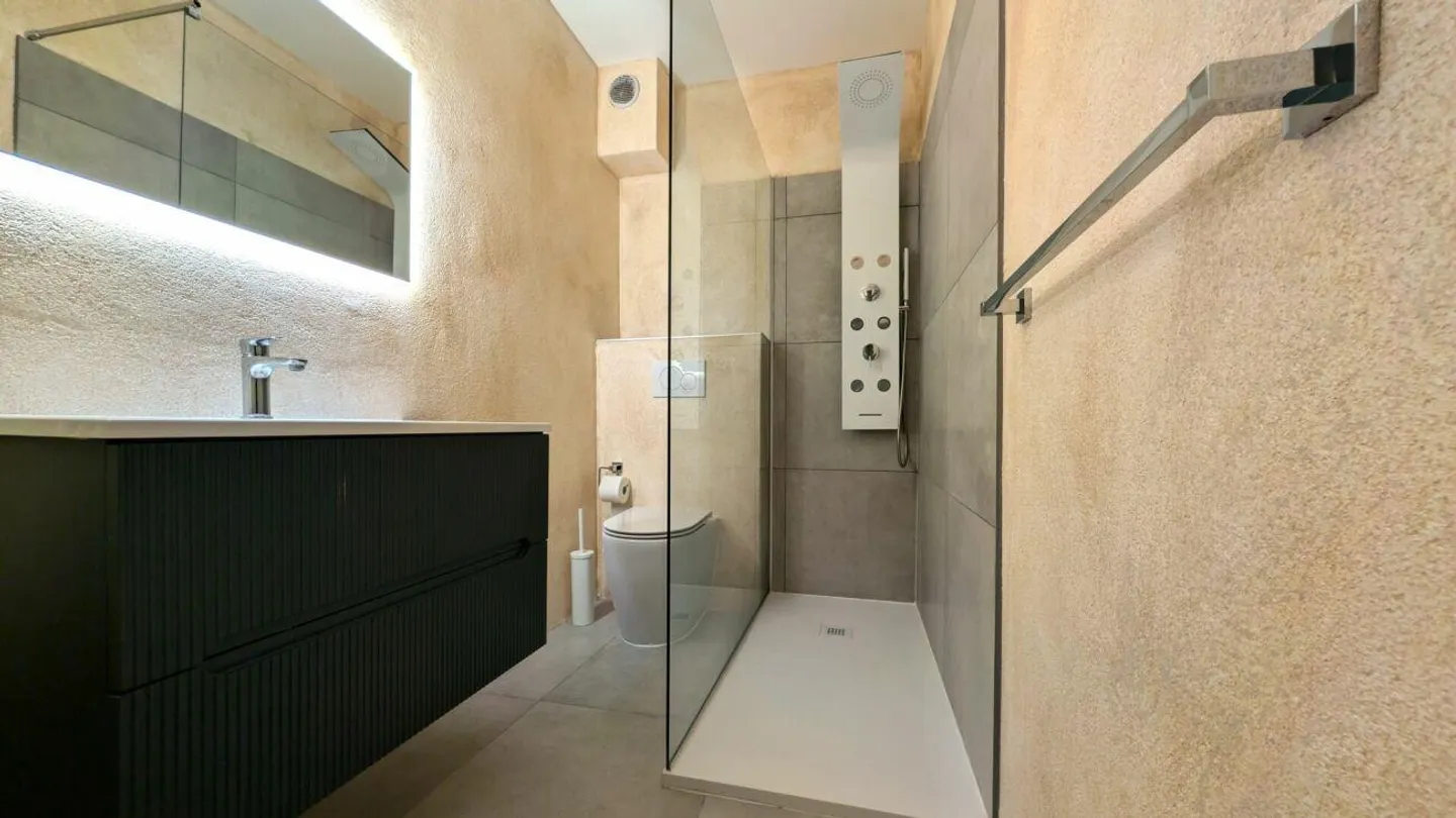 Appartamento d'Investimento con Vista Lago - Foto 10 di 12