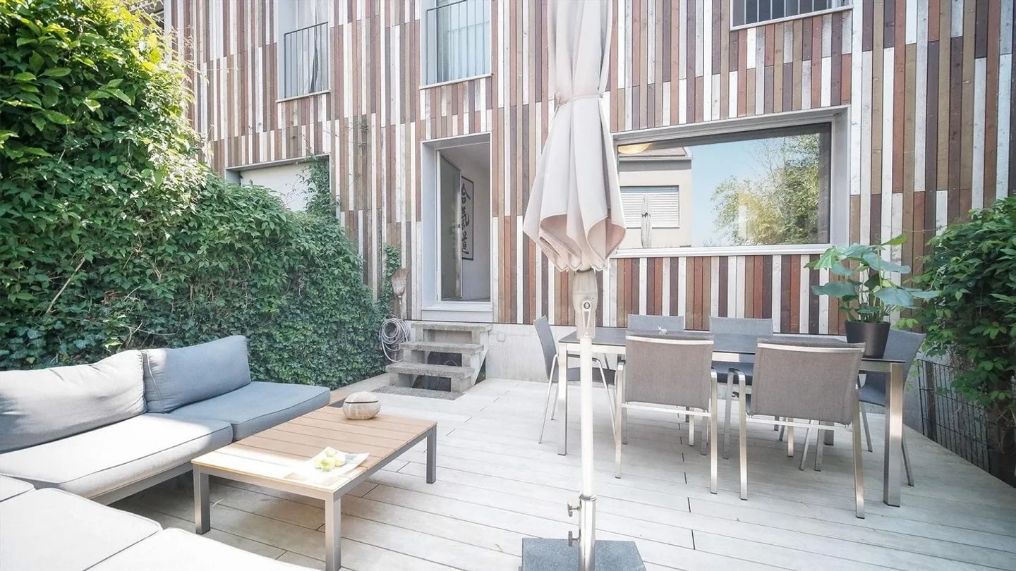 Light-Filled Designer House in Allschwil - Photo 12 of 13