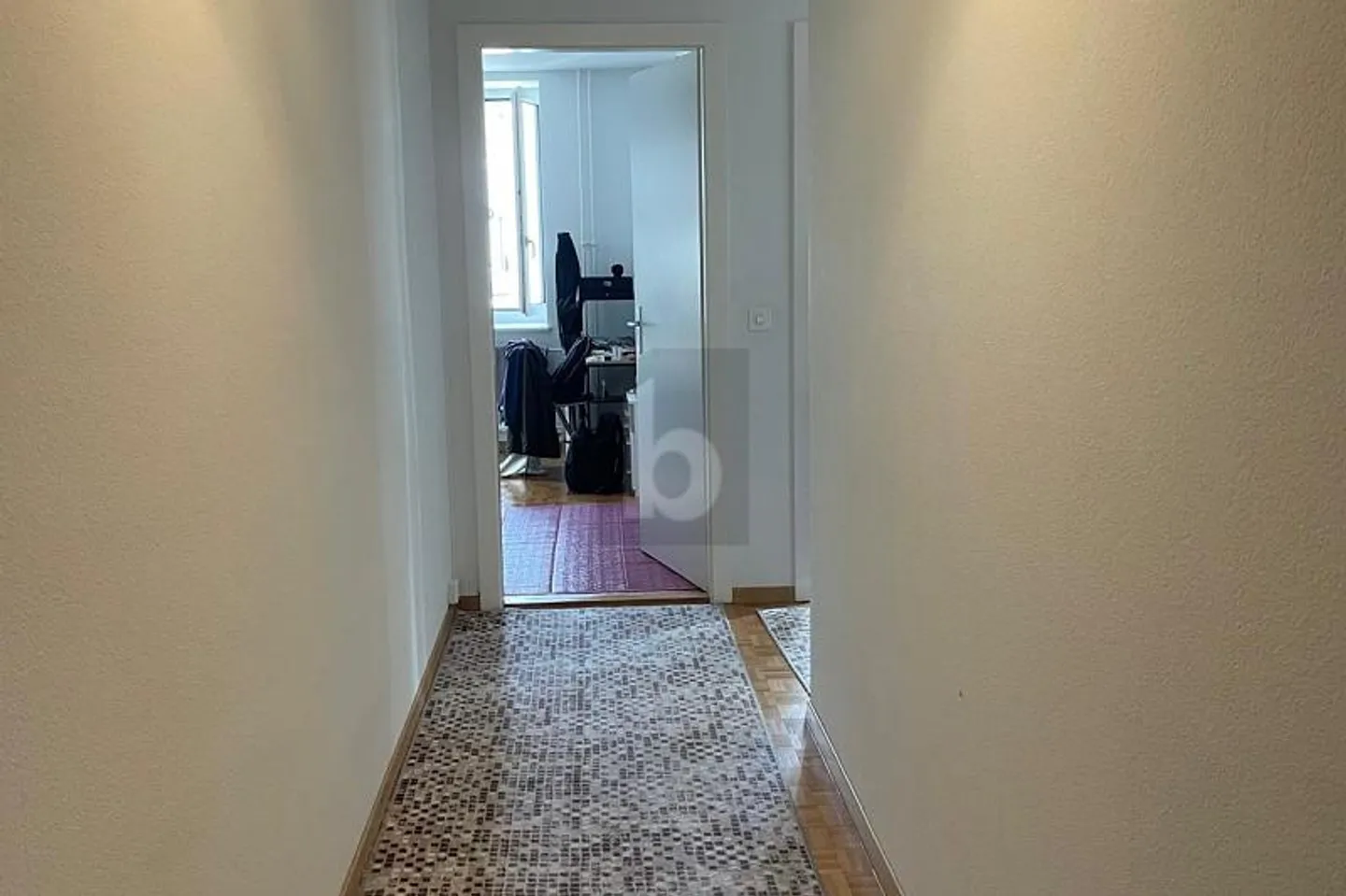 COCON ACCOGLIENTE E SOLEGGIATO NEL CENTRO CITTADINO - Foto 2 di 6