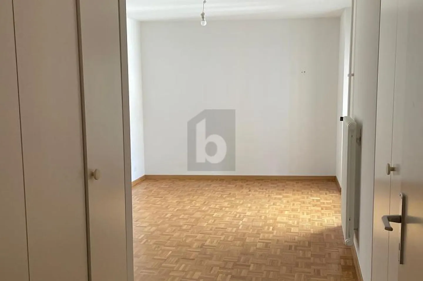 COCON ACCOGLIENTE E SOLEGGIATO NEL CENTRO CITTADINO - Foto 4 di 6