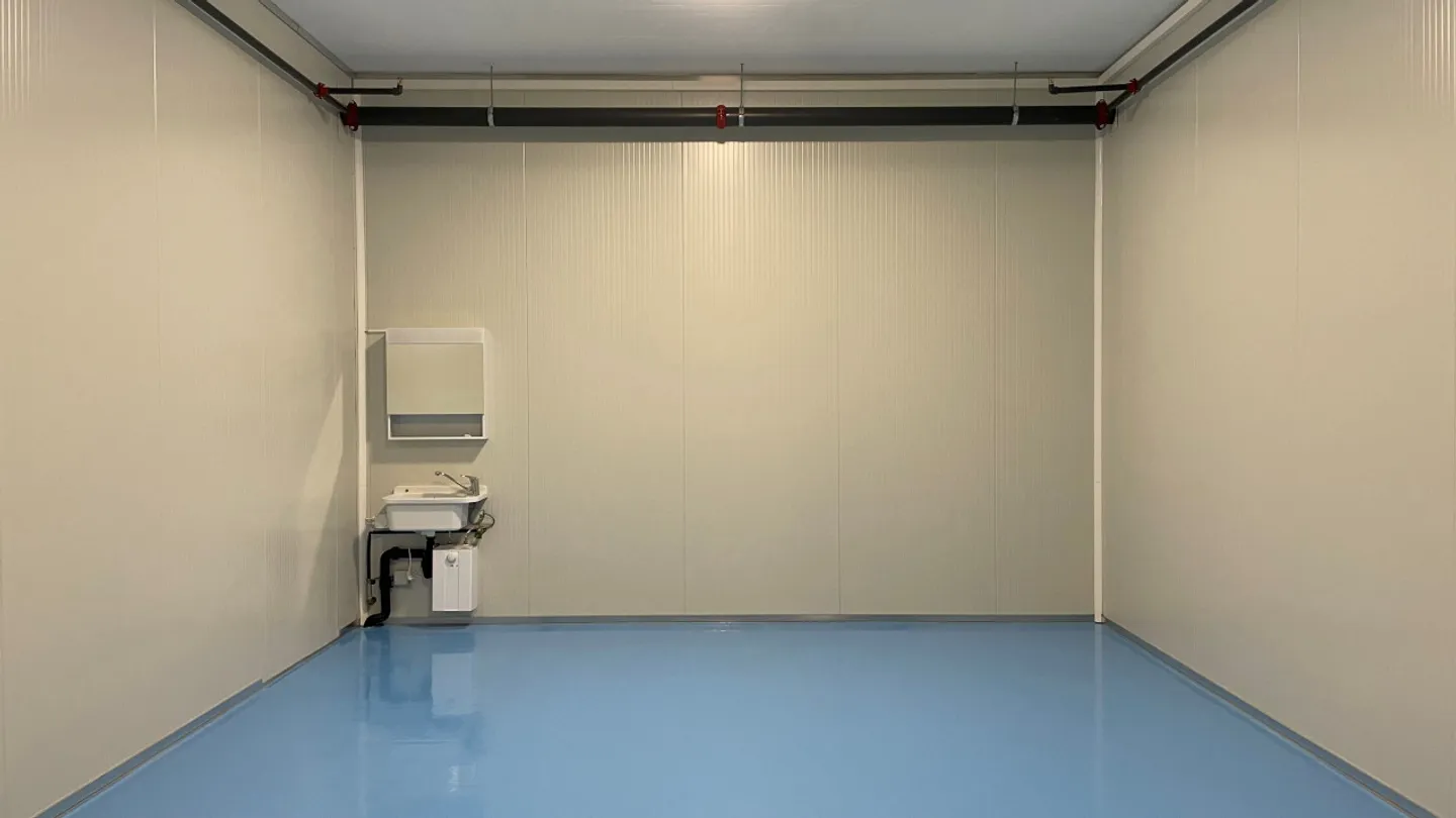 Box 30m2 in affitto - 625.- al mese - Foto 3 di 5