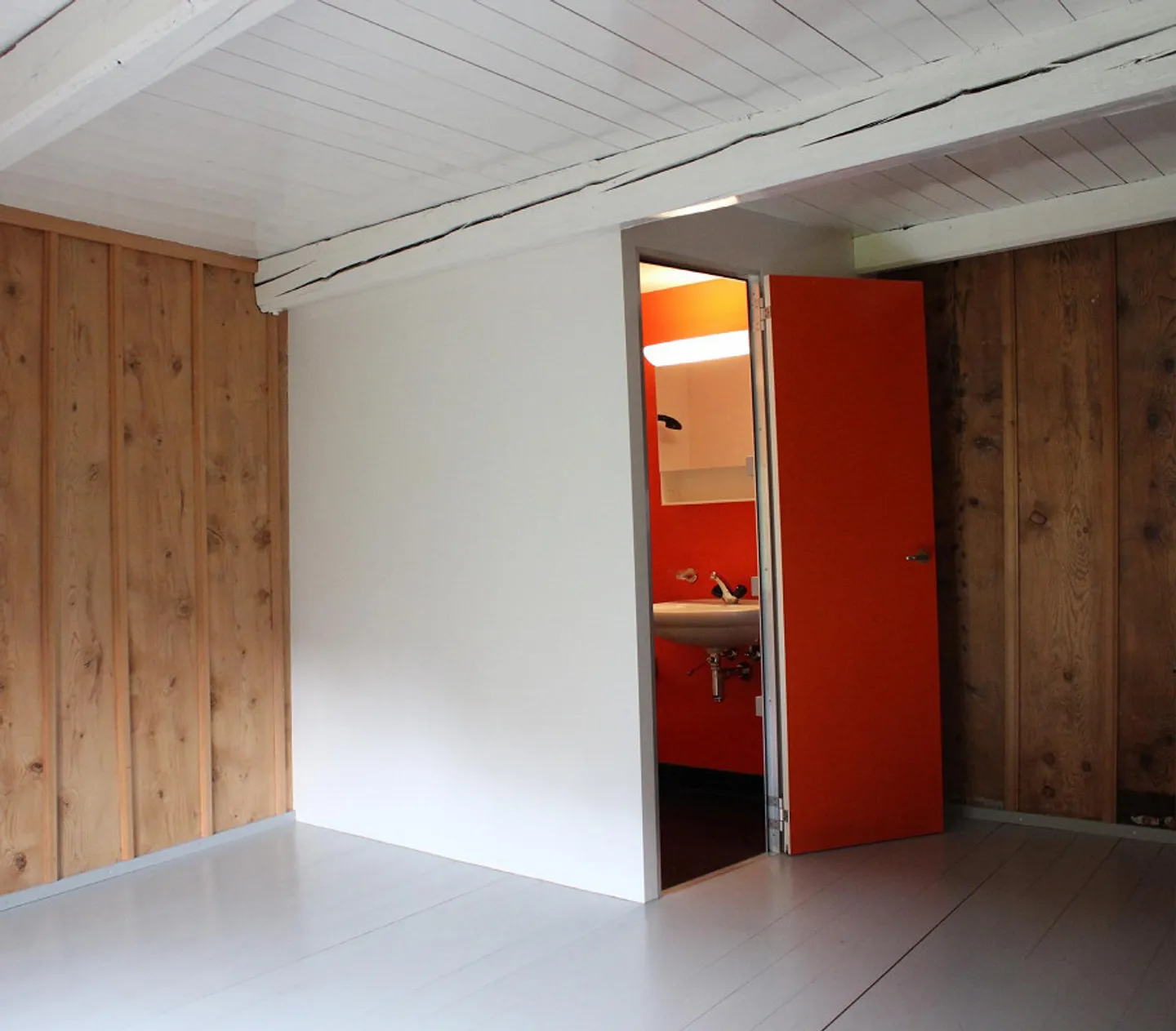 Historical 5.5-room attic apartment with a view in the town of Werdenberg - Photo 10 of 21