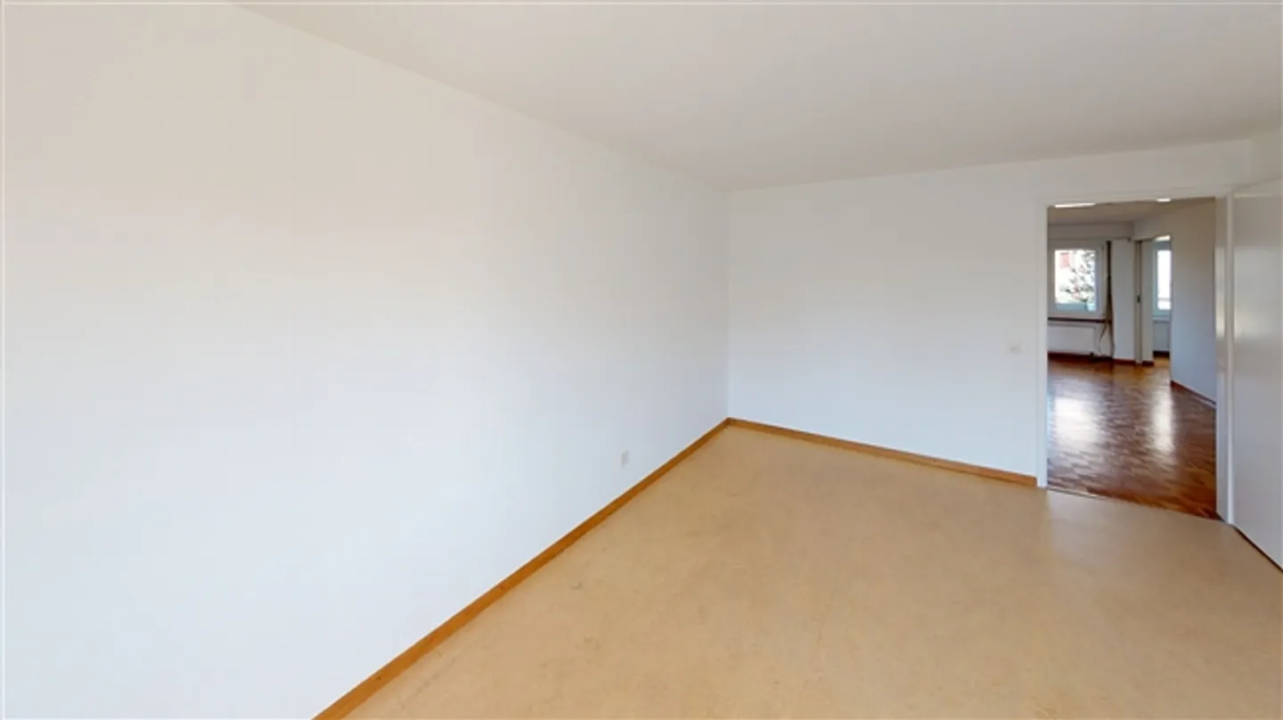 Geräumige Wohnung mit Balkon - Foto 6 von 10