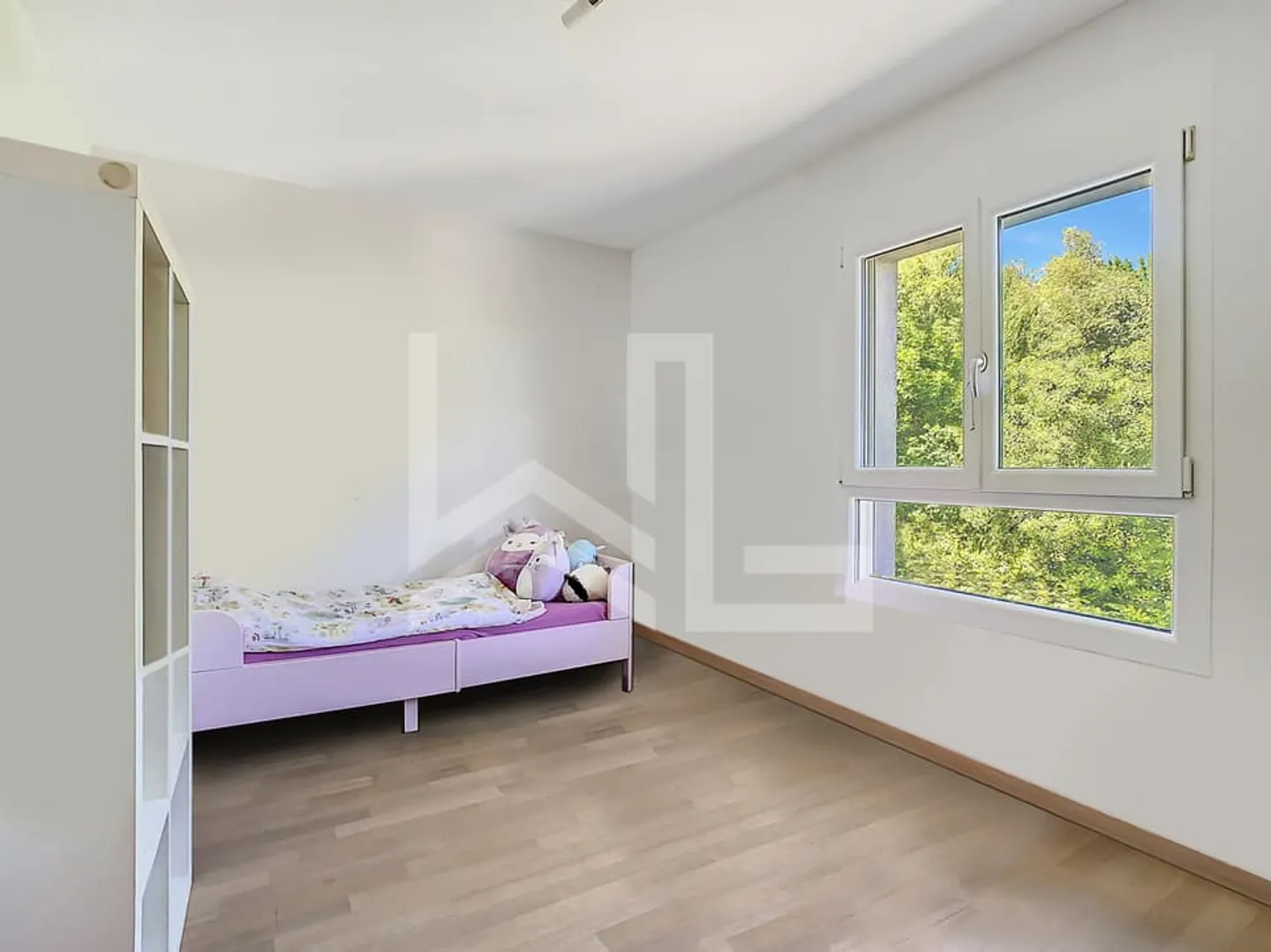 Villa con 5 Camere Vicino alle Scuole Internazionali - Foto 8 di 10