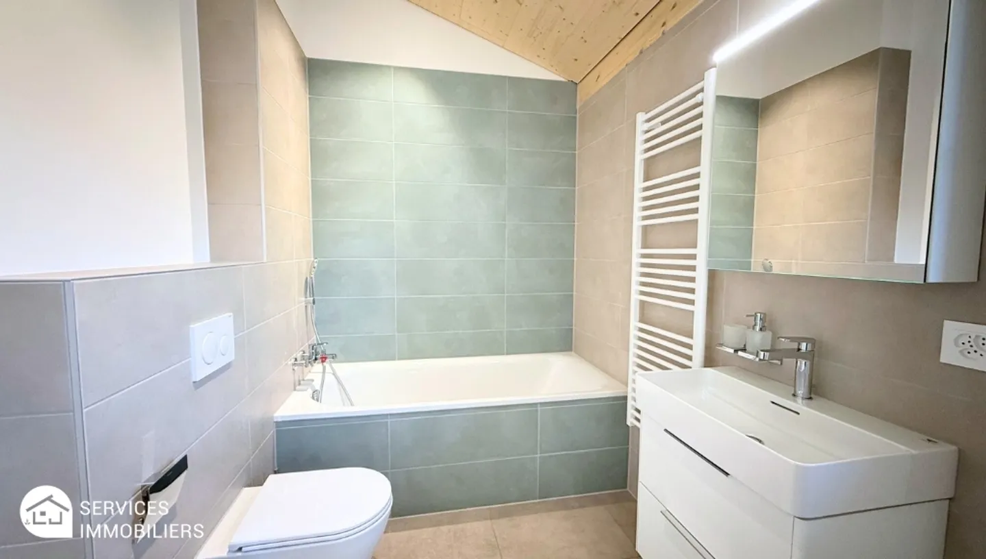 Wunderschönes Doppelhaus mit Blick auf das Tal - Foto 5 von 19