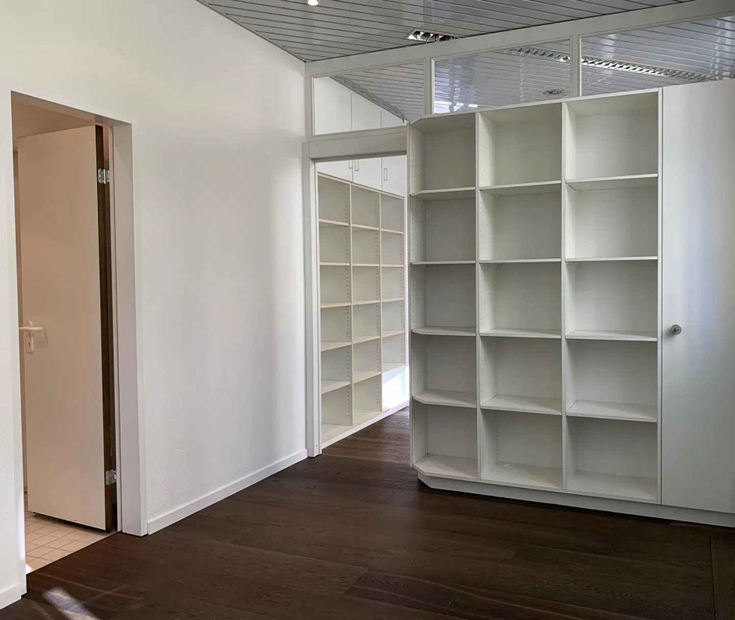 Office / Practice Space in a Representative Location - Photo 4 of 7