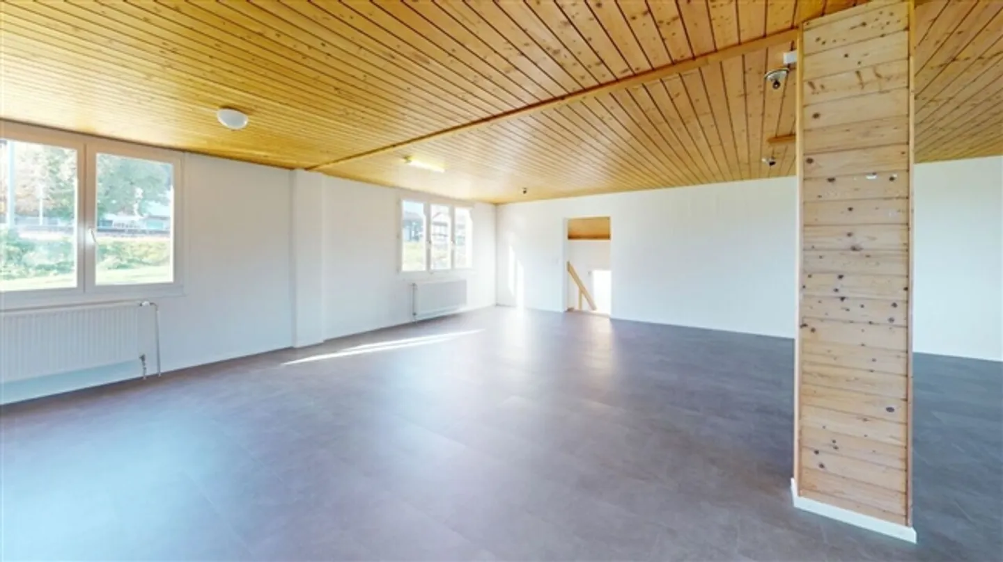 «100m2 Bürofläche/Werkstatt mit bestem ÖV-Anschluss zu vermieten» - Foto 5 von 12