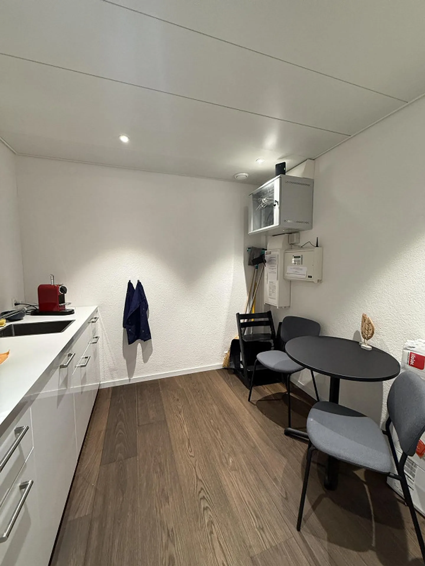 Office / Practice Space in a Representative Location - Photo 6 of 7