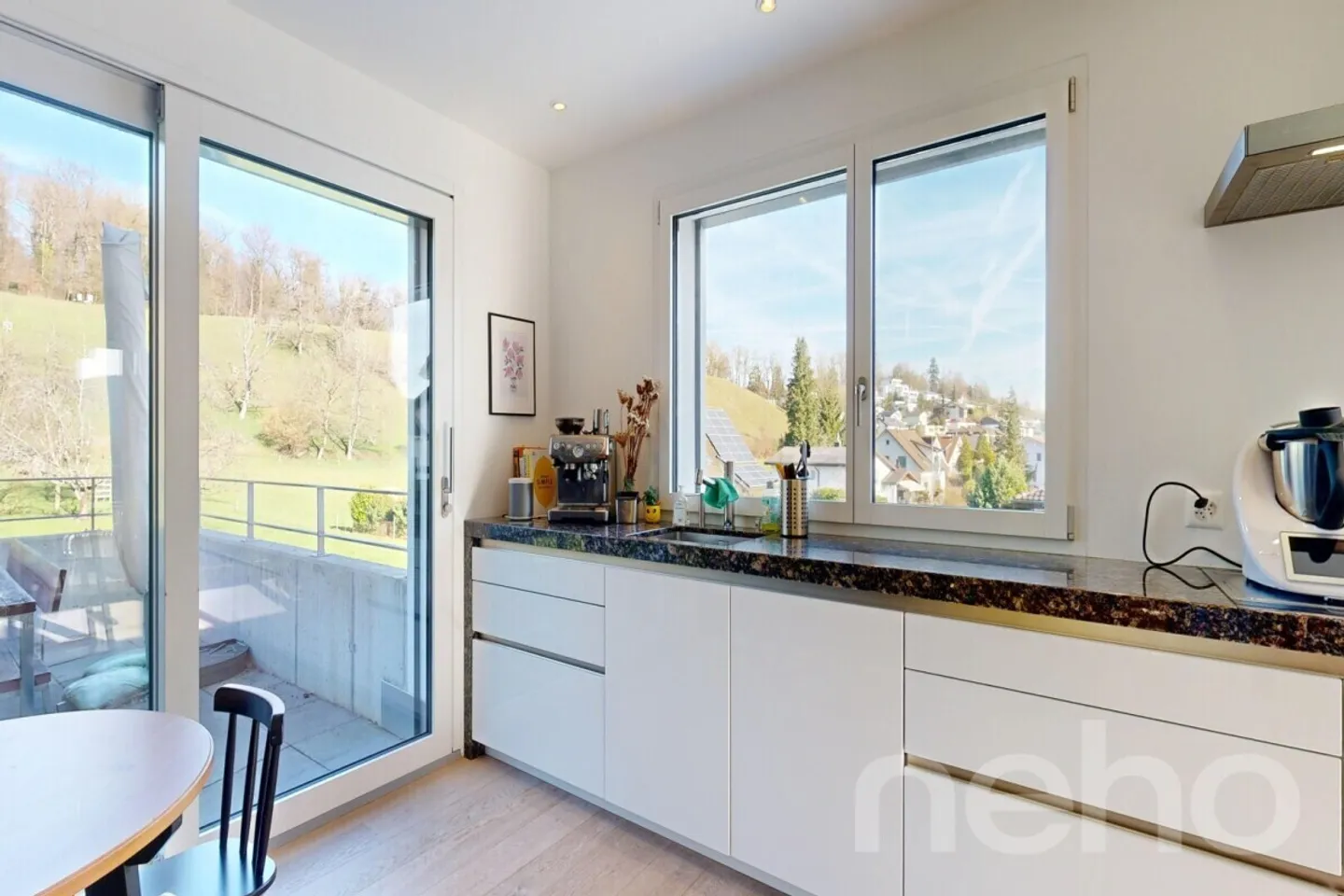Maison individuelle avec espace bien-être, jardin et aménagement de haute qualité - Photo 5 sur 12
